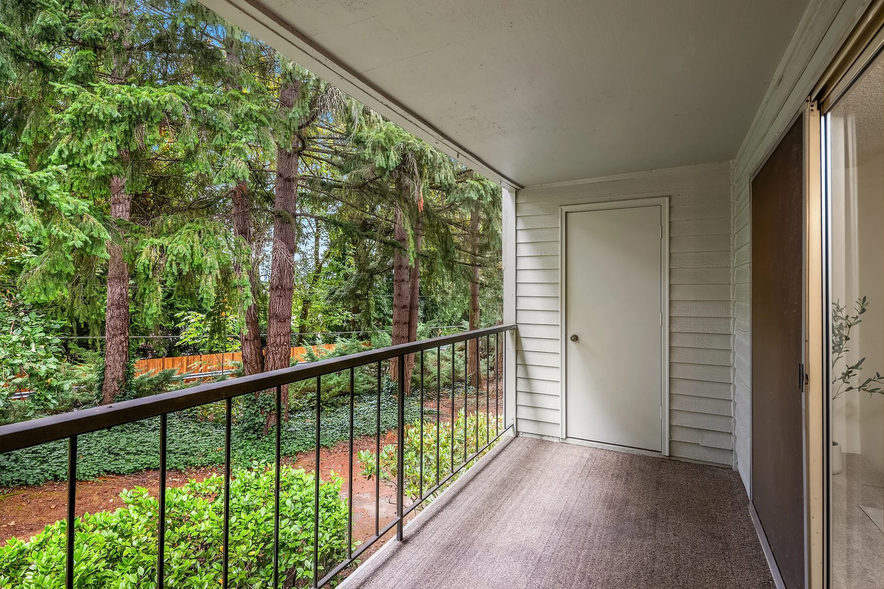 4727 West Lake Sammamish Pkwy SE, B206, Issaquah WA 98027