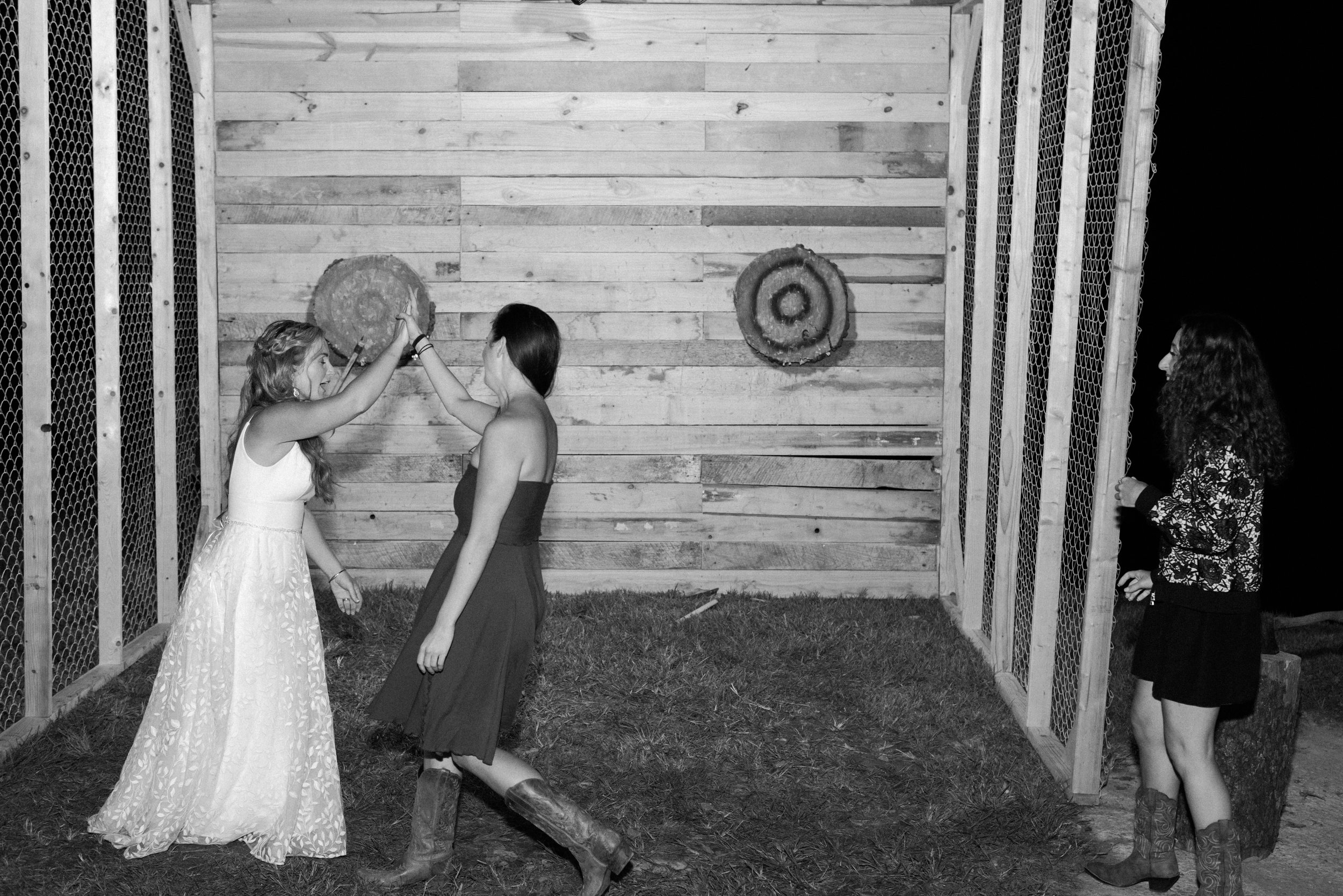 NicoleDeTonePhotography_Carolyn+Daryl_10.9.21-822.jpg