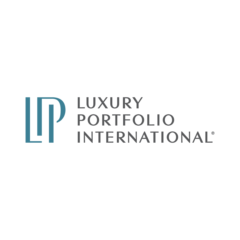 Luxry Portfolio.png