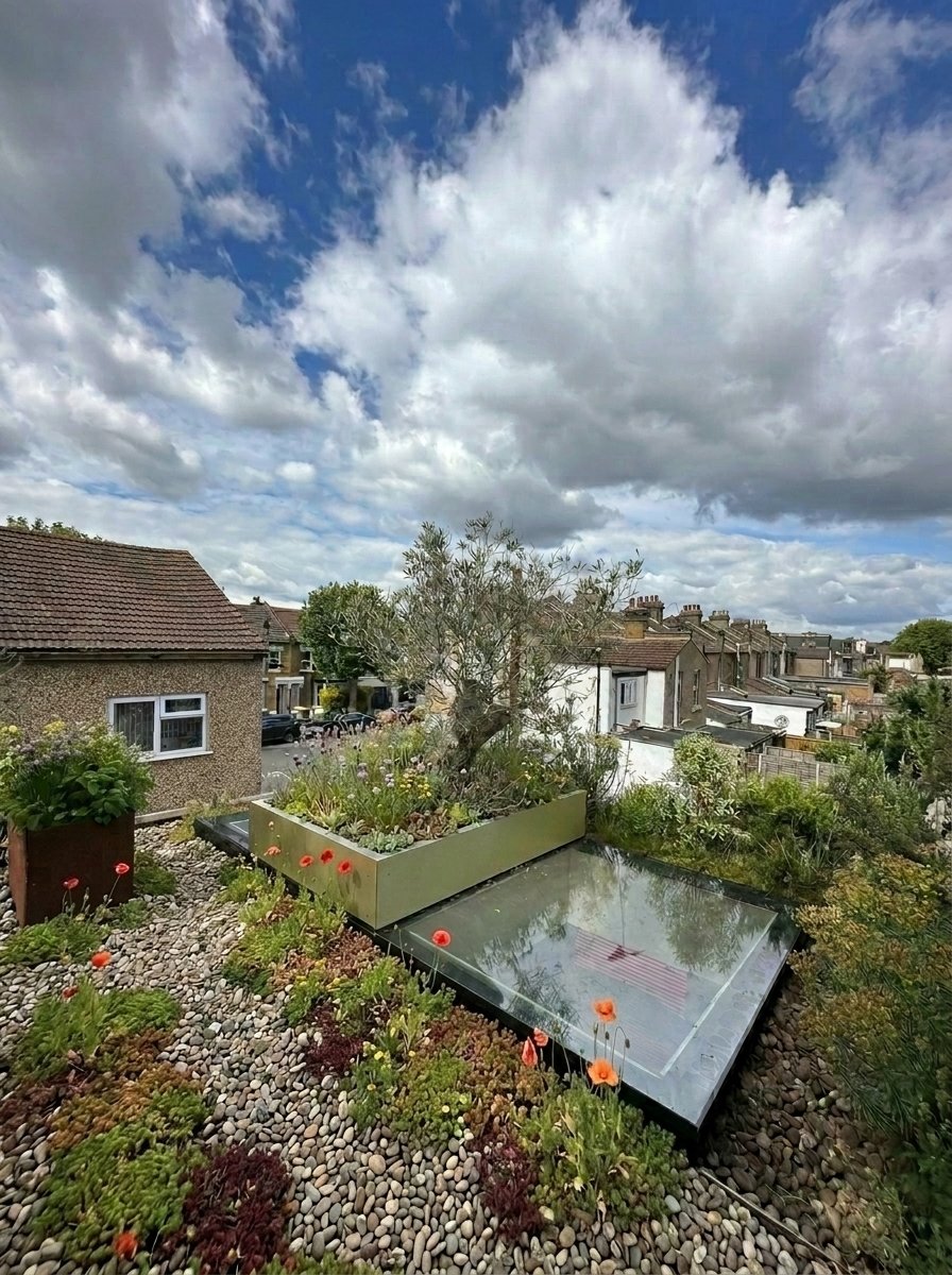 Green Roofs in buildings, modern green roof, new home