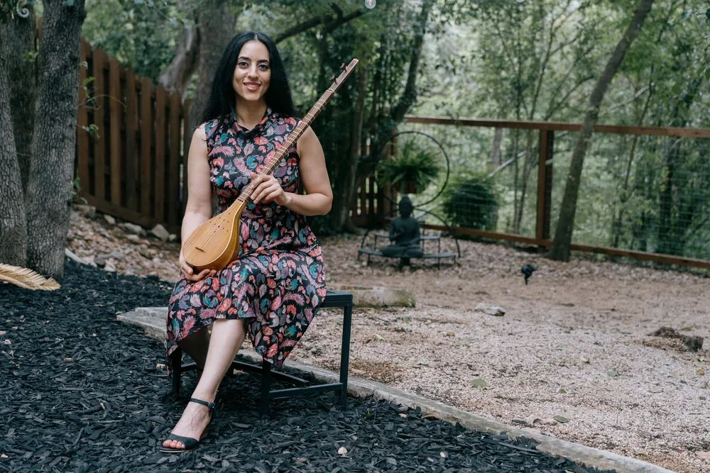 Geeti Shirazi Mahajan Iranian Setar Musician in Austin, Texas
