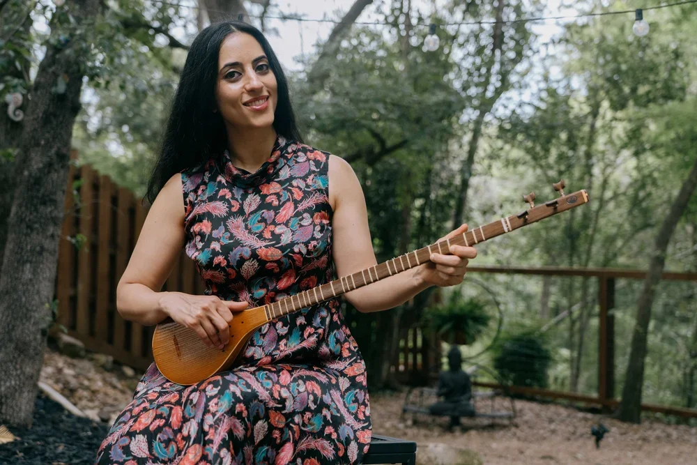 Geeti Shirazi Mahajan Iranian Setar Musician in Austin, Texas