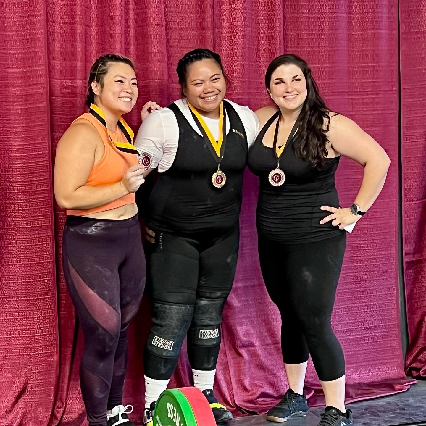 Congrats @crystalsayphire for coming in 🥈 in her first weightlifting competition. We are super proud of you! You are amazing 👏 

#weightlifting #2ndplace #crossfit #longbeachweightlifting