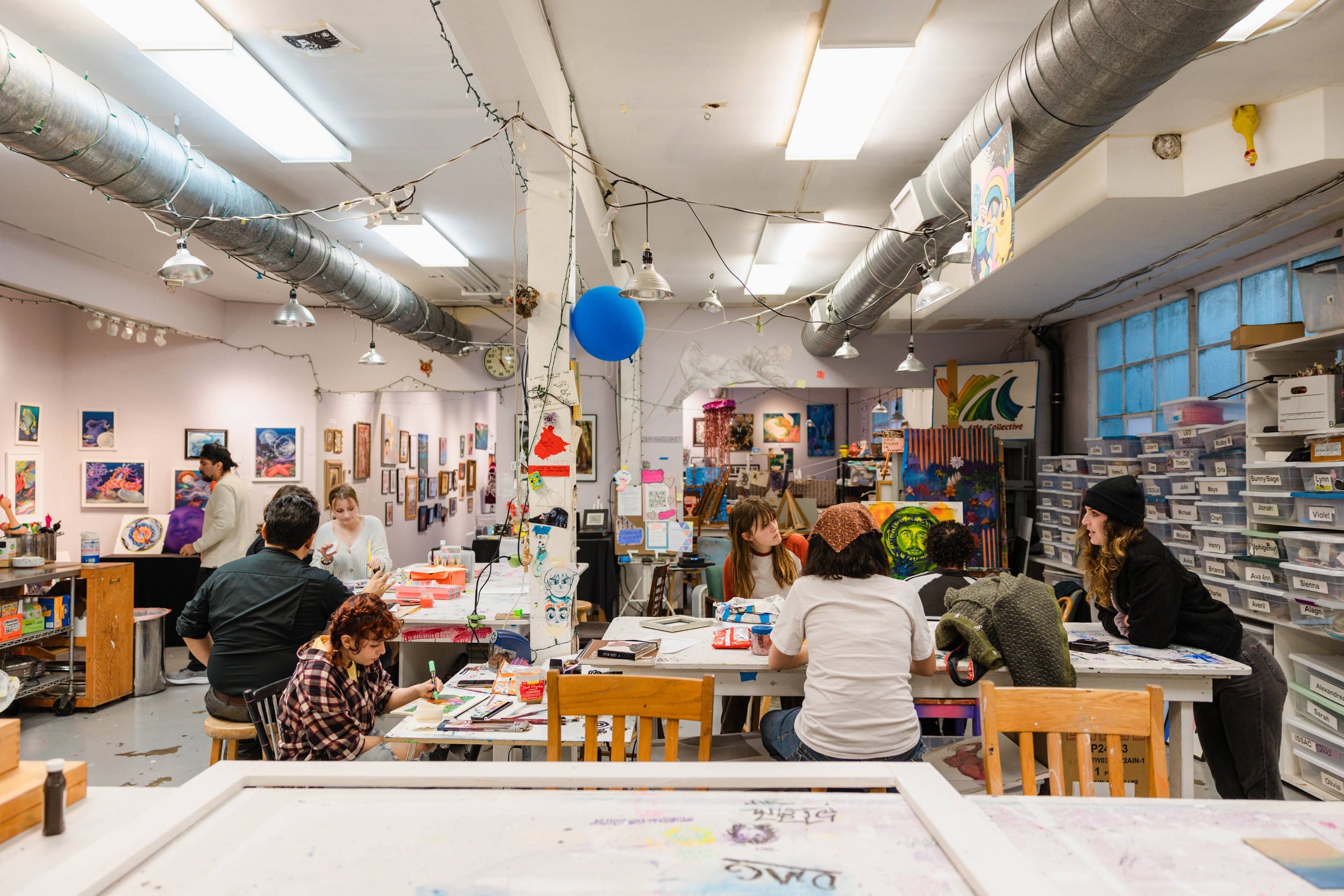 main studio wide - subjects at the 2/3 line