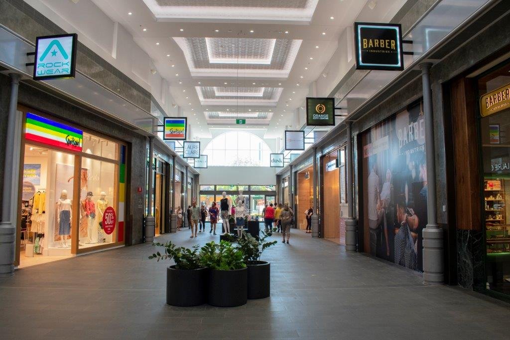 SummerSt_Mall01.jpg