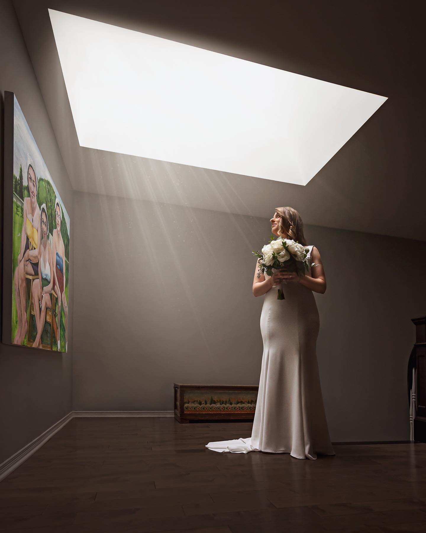 Sometimes, I just go with the biggest strobe nature has for us. The Sun.
.
.
.
.
#bride #gettingready #bridetobe #shesaidyes #weddingday