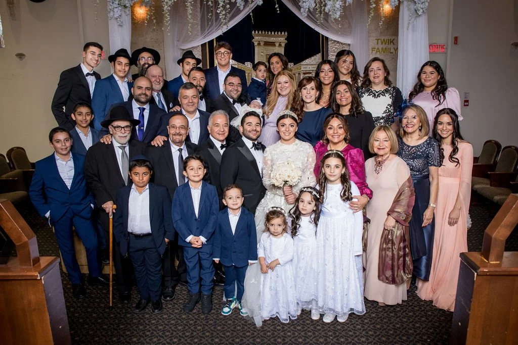 Family portrait during a wedding in Montreal