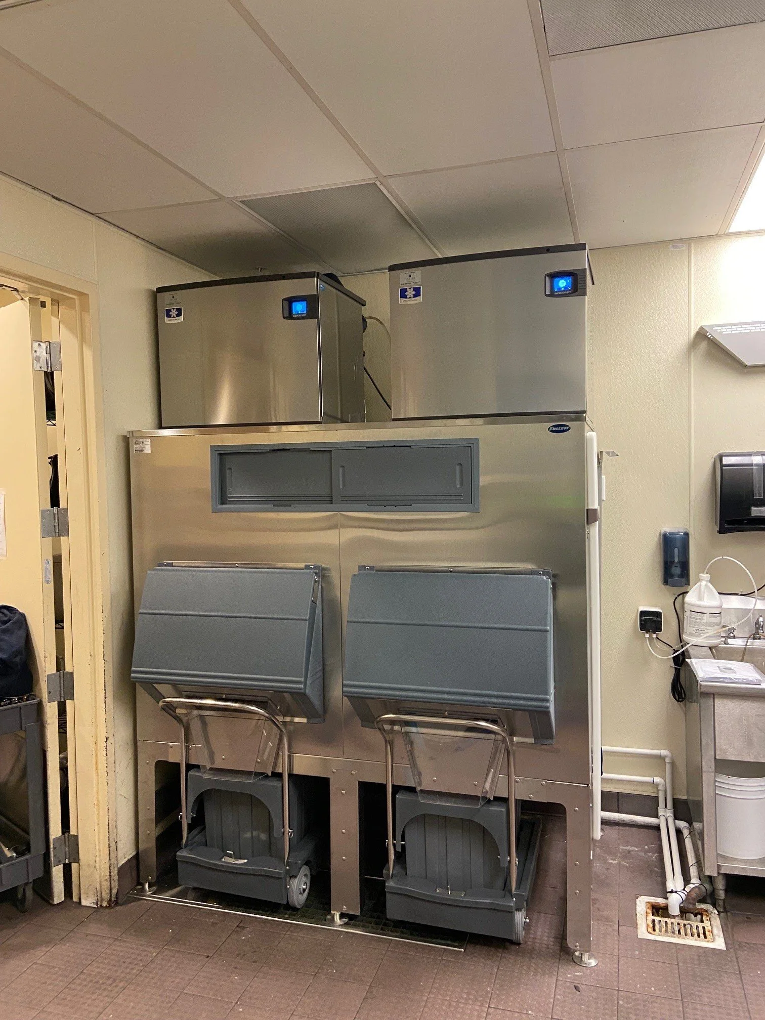 Commercial Ice Machine Preventative Maintenance | SAC ICE
