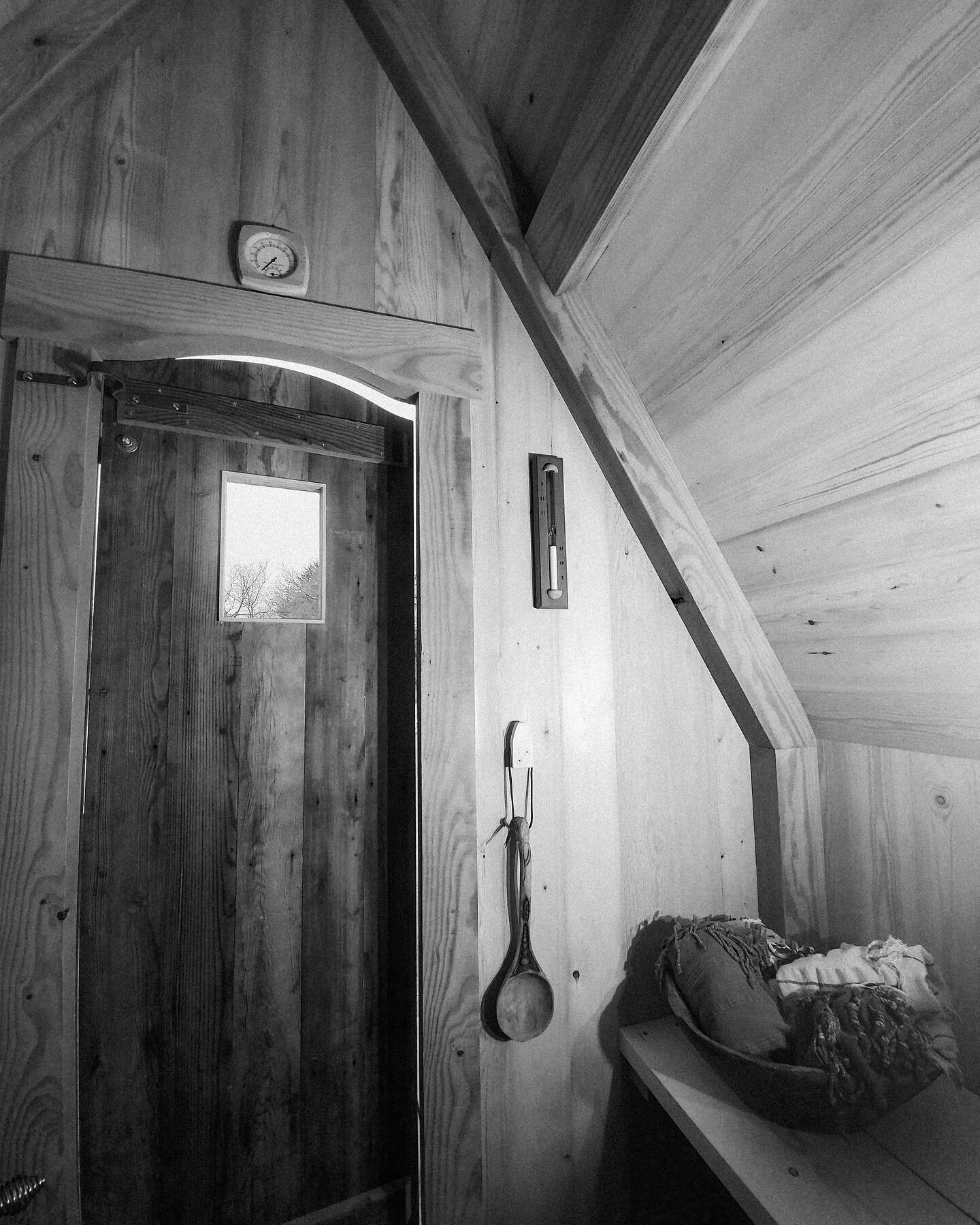 A look inside one of our modified A-frame saunas! All of our saunas come pre-assembled, ready to use for up to eight friendly folks (get cozy)