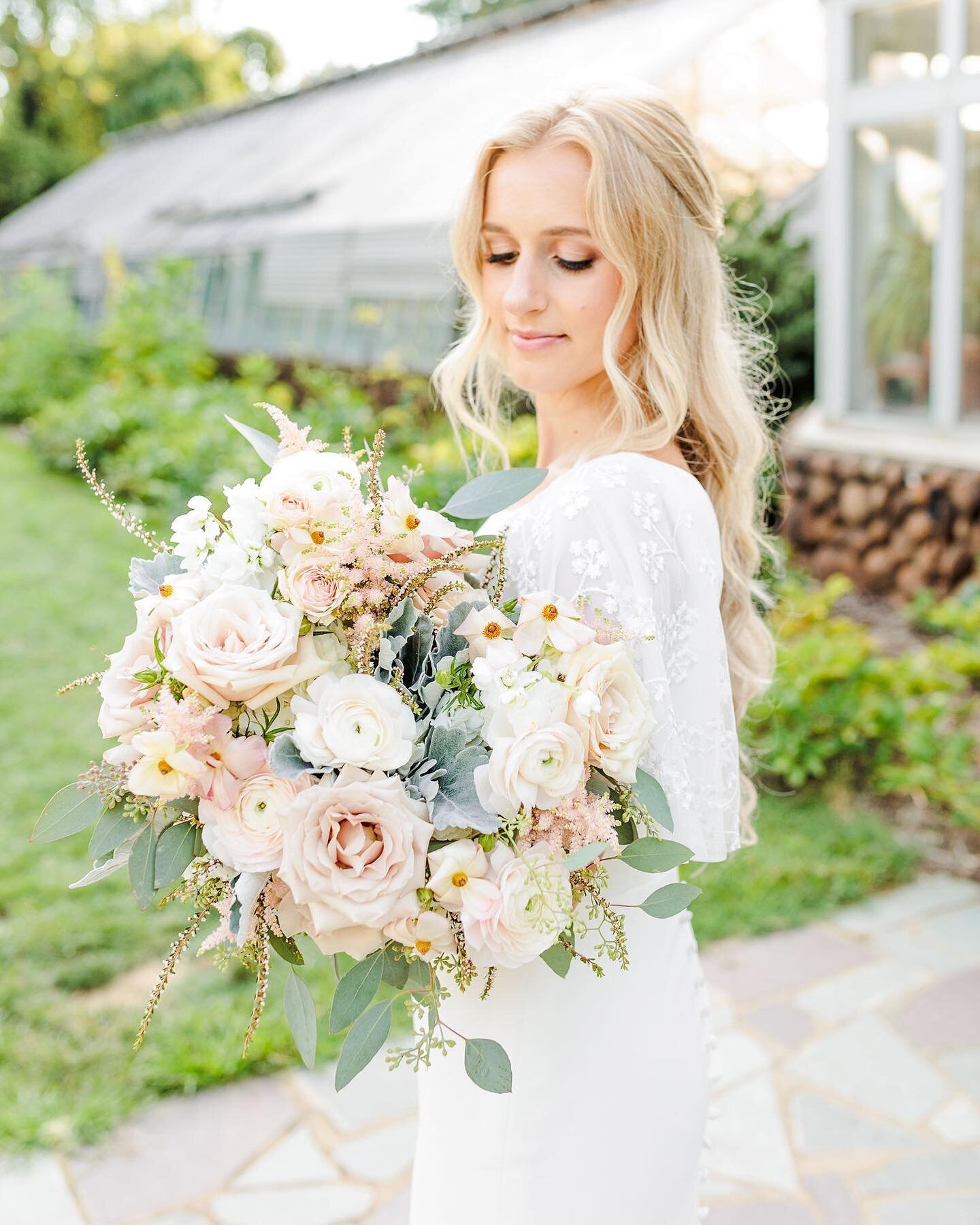 This soft, glam and half-up, half-down style! 😍 We loved working with Ashley and her Family for her gorgeous garden wedding at @barnatreynoldavillage! 🌸 
.
.
Photo Credit: @himherphoto 📸
.
.
Hair and Make-Up: Lyndsi &amp; Katie 💋
.
.
#gardens #ga