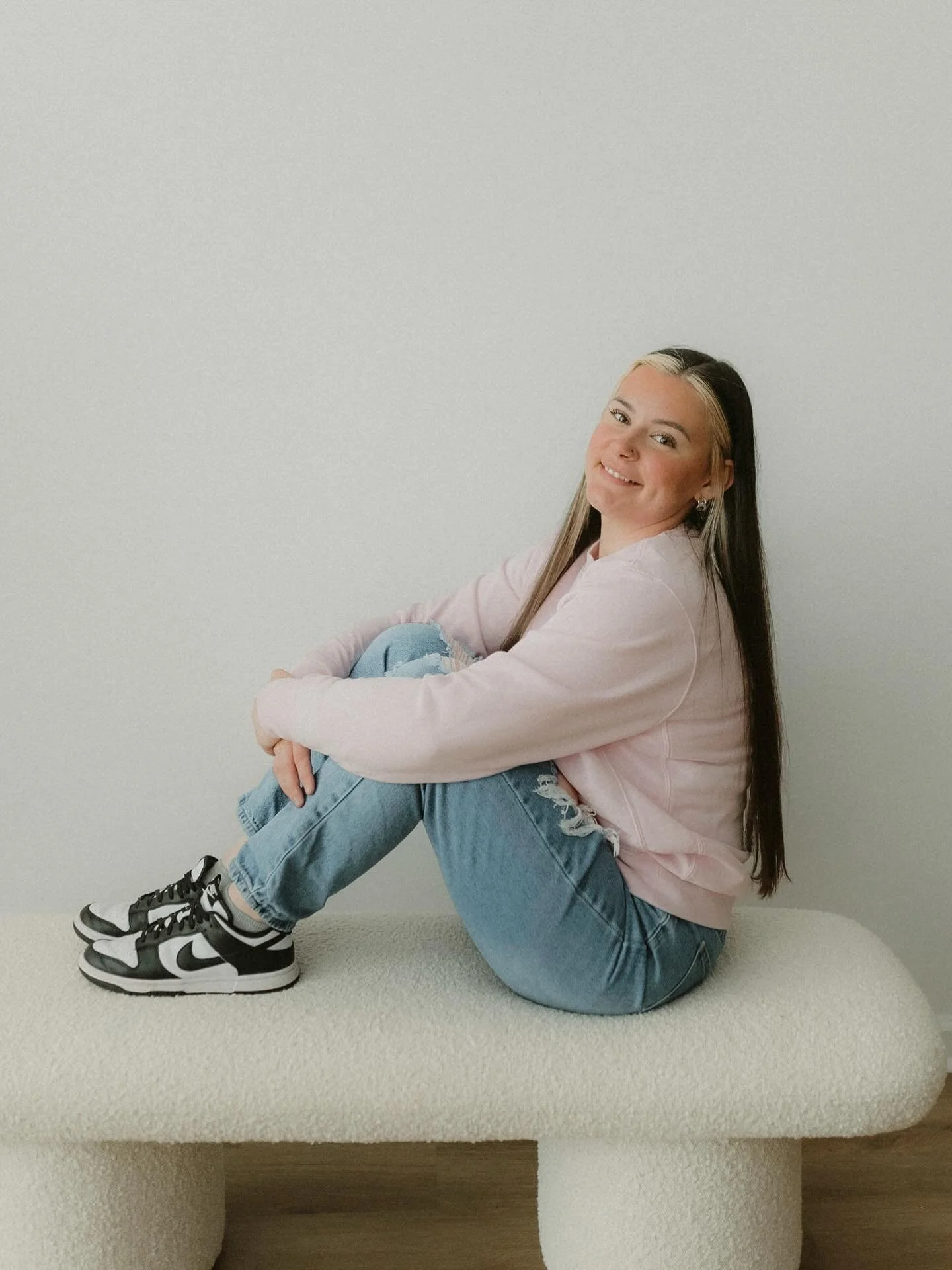 Heyy! I&rsquo;m Mackenzie, I&rsquo;ve been in this industry for about 2 years now. I&rsquo;m always offering a good Lash set or a fresh Wax!🤗 

When I&rsquo;m not helping people enhance their beauty with my services, you could find me anywhere. I lo