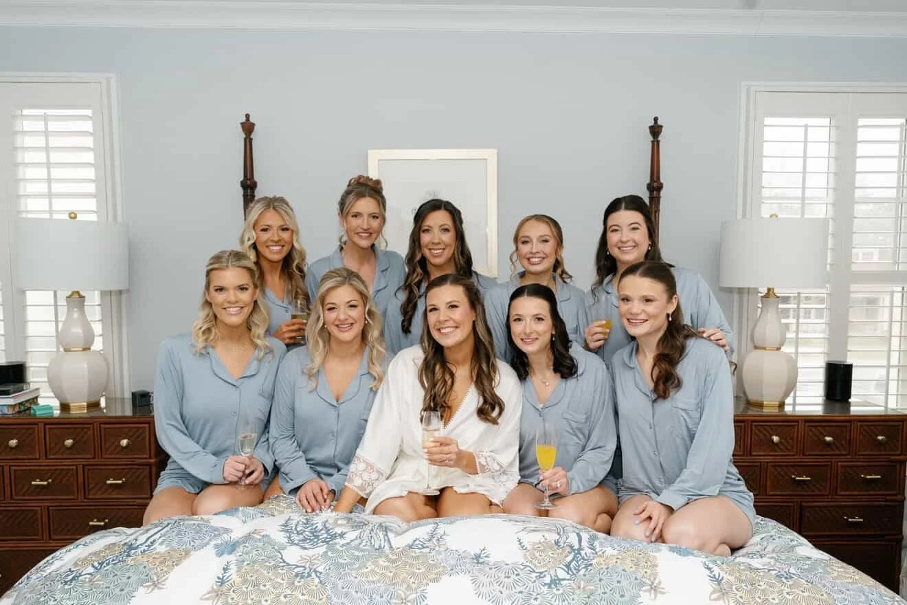 ✨ANNA✨
.
.
This Girl was truly remarkable! She tied the knot during a snowstorm, which meant we had to begin the HMU process bright and early. However, that didn&rsquo;t dampen her spirit at all&mdash;she brought the energy and we had the best time w