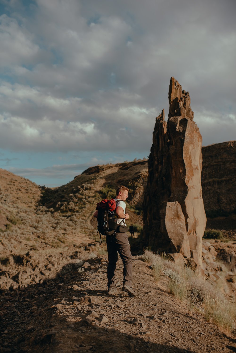 Professional adventure photography in Spokane, Washington - lifestyle portrait hiking Palouse Falls - Washington best photo locations