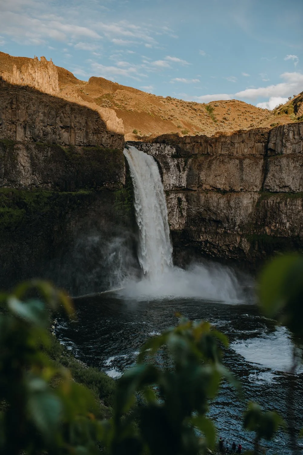 Professional adventure photography in Spokane, Washington - landscape photo Palouse Falls - Washington best photo locations