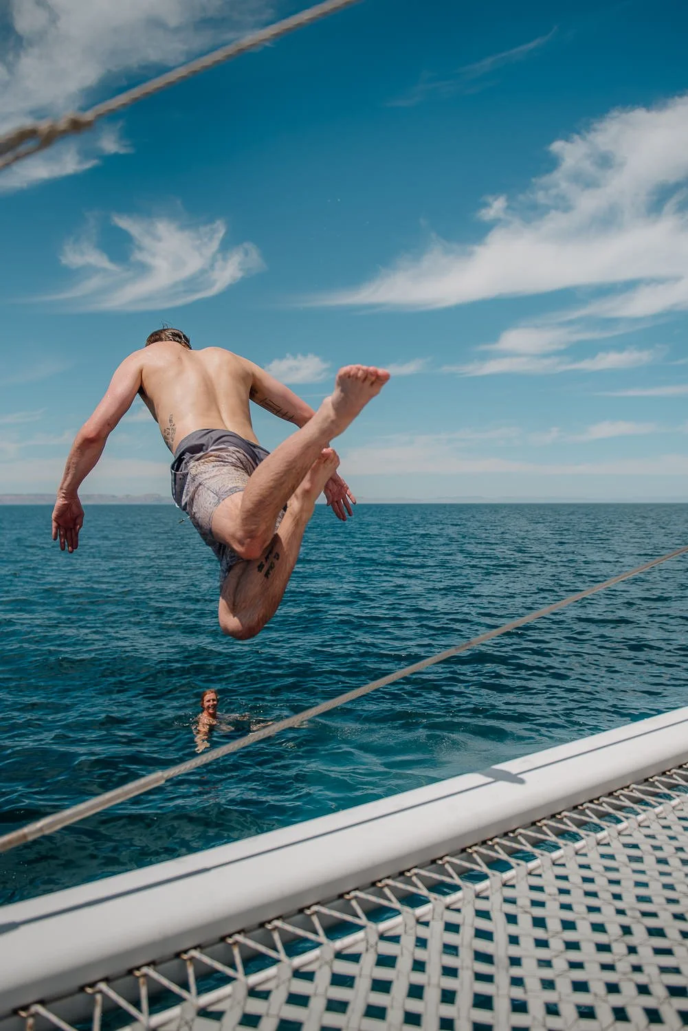 Ryan-Waneka-Photography-2022-La-Paz-Mexico-22-diving-off-catamaran-trip.jpg