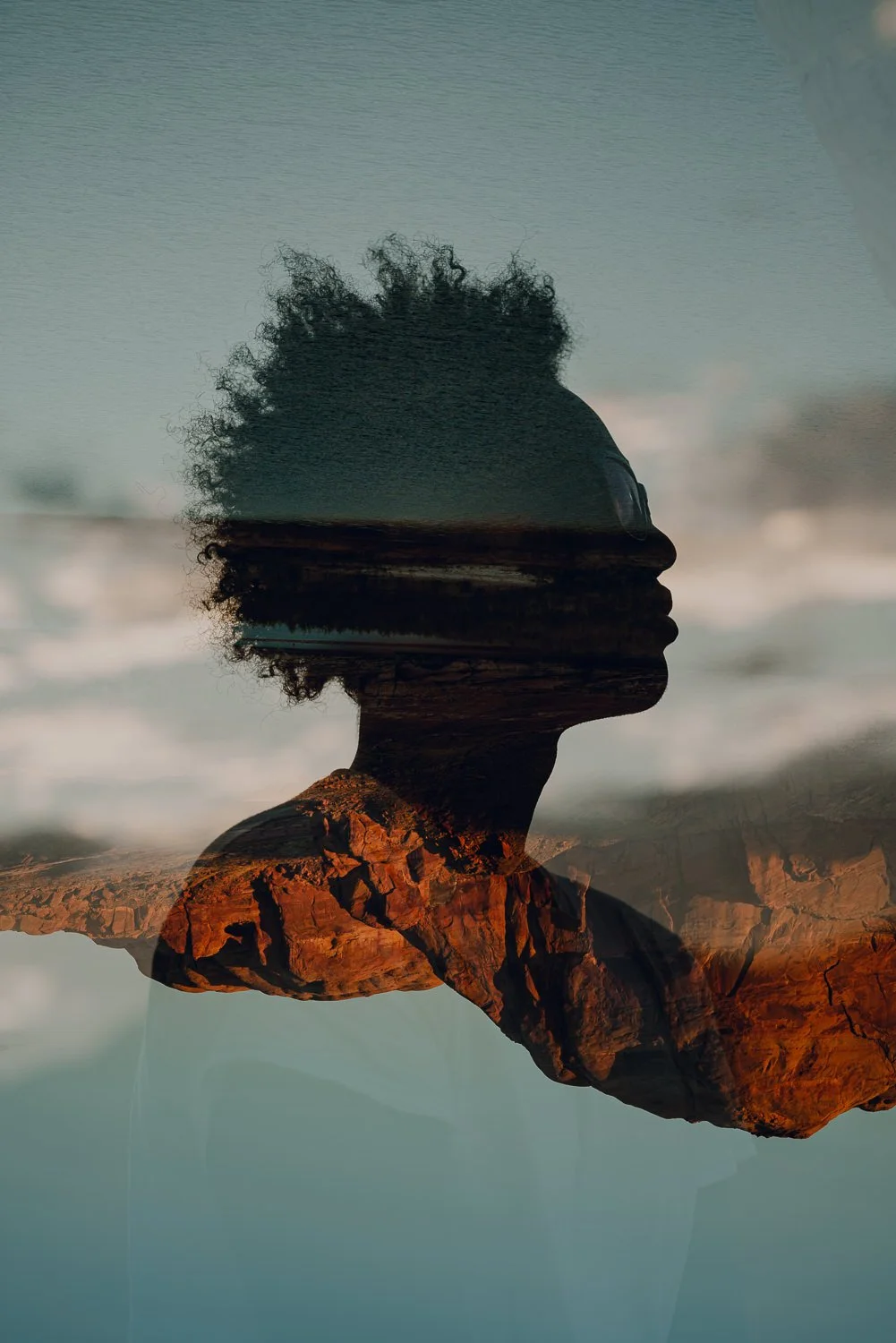 Professional adventure photography at Lake Powell, Utah - lifestyle portrait