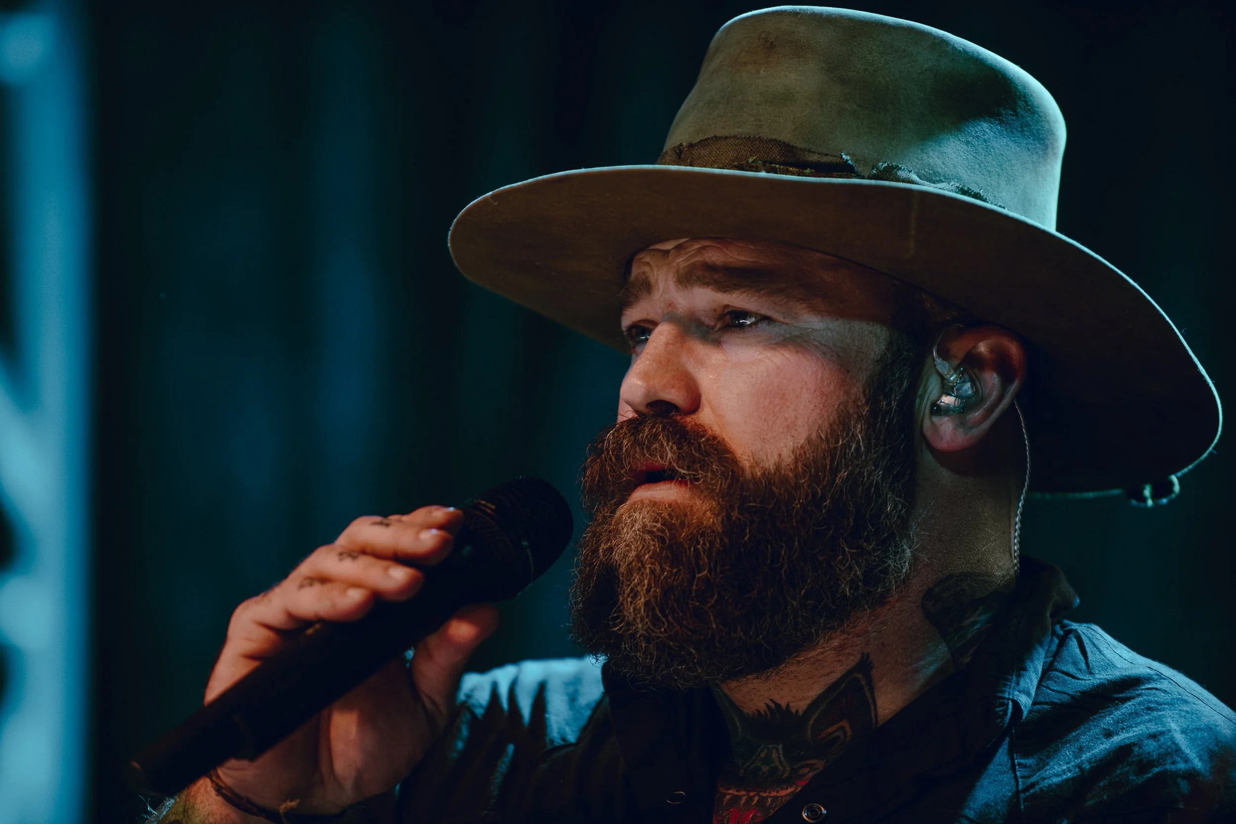 Live in the Vineyard Goes Country