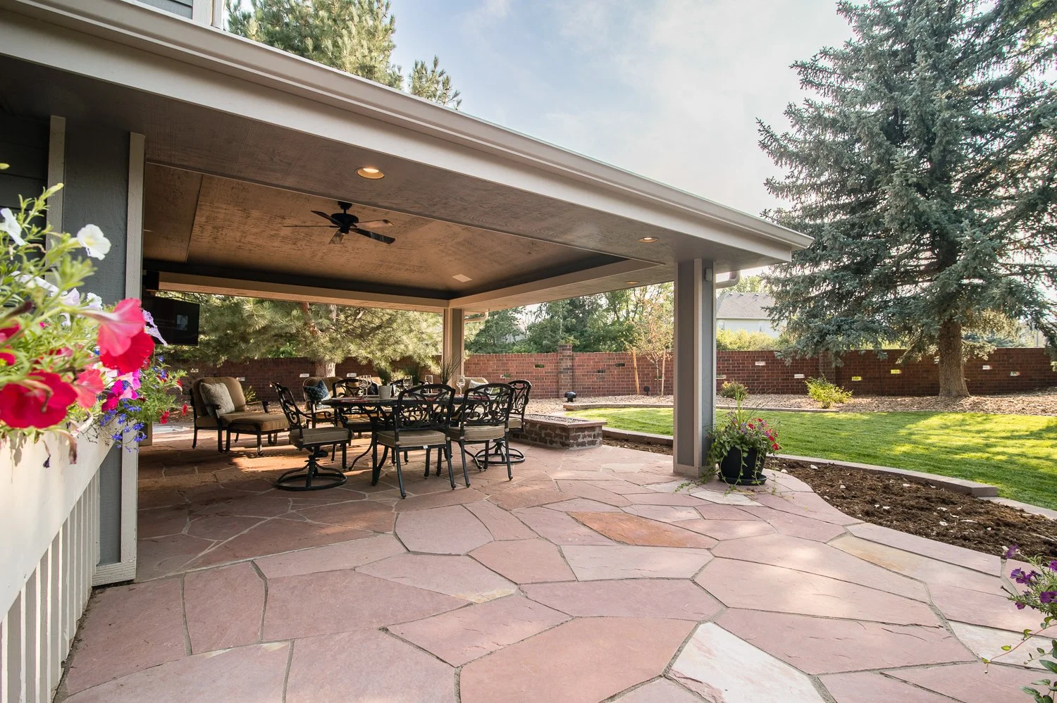 RyanWanekaPhotography_Landscaping_RealEstate_AllTerrain_Patio1_10.jpg