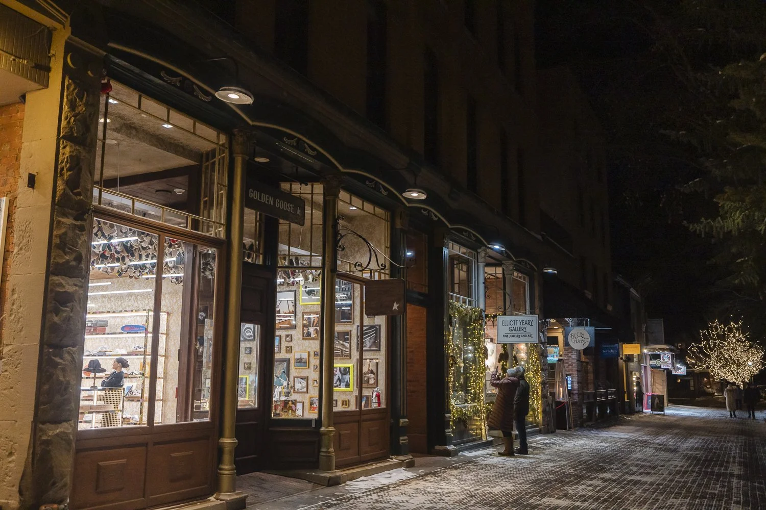 Ryan Waneka Photography Aspen Colorado Booking.com travel tourism destination-87.jpg