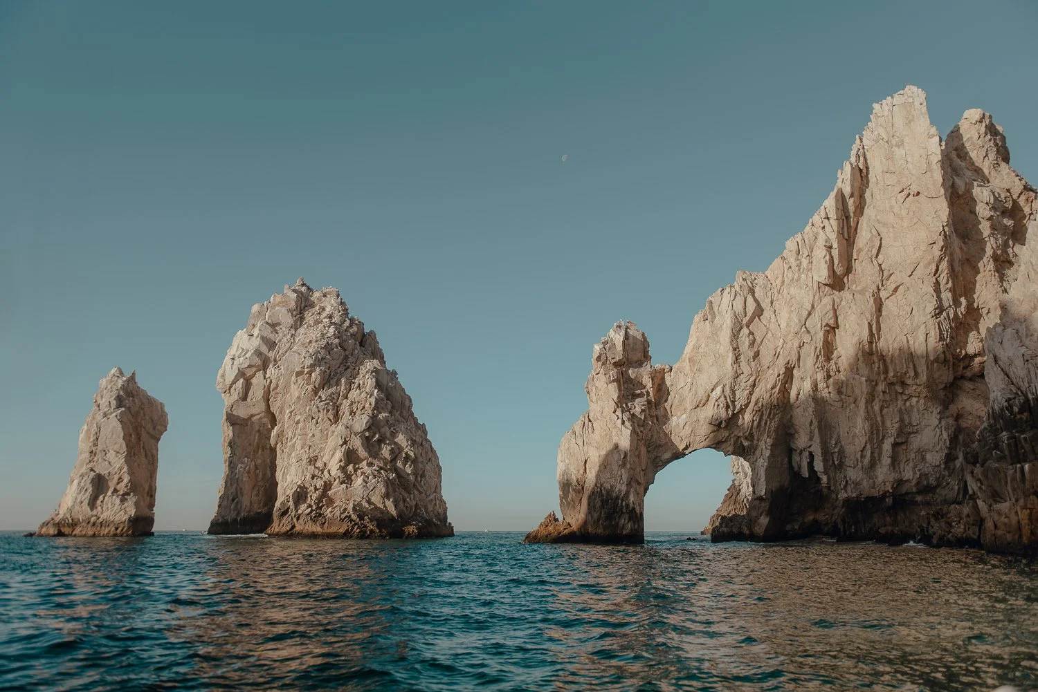 Ryan-Waneka-Photography-2022-Los-Cabos-Mexico-63-travel-landscape-arch.jpg