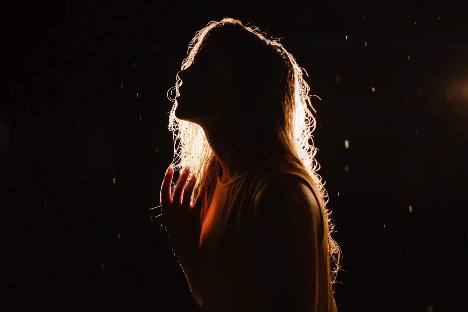 Professional creative portrait photography in Colorado Springs, Colorado - moody rainy portraits of Edee