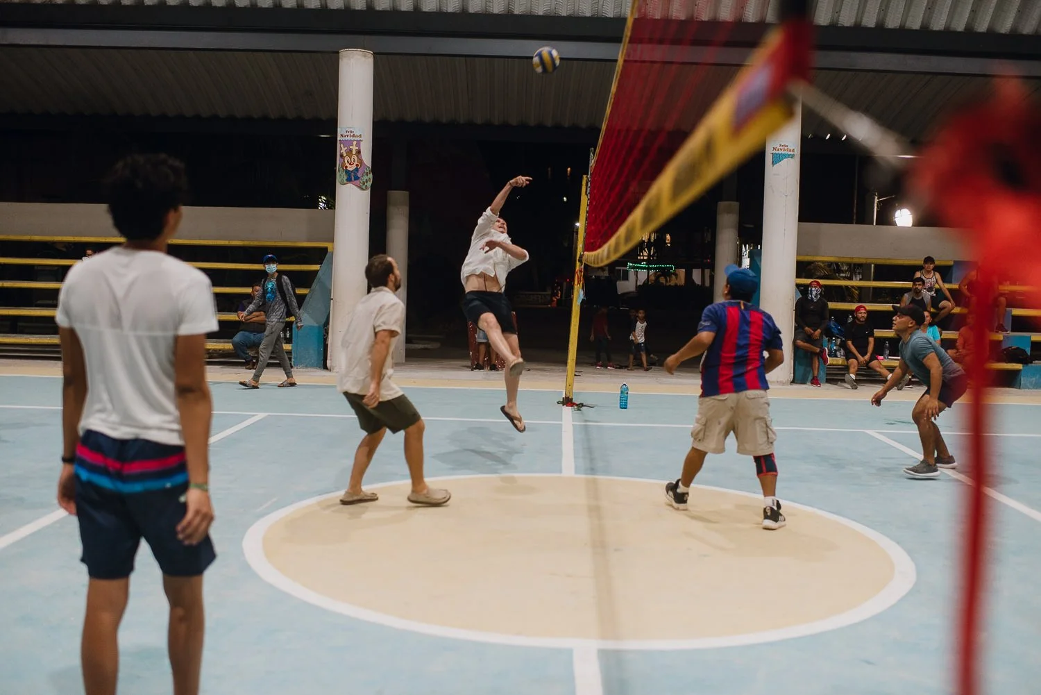 Ryan-Waneka-Photography-Travel-2021-Isla-Holbox-Mexico-53-volleyball.jpg
