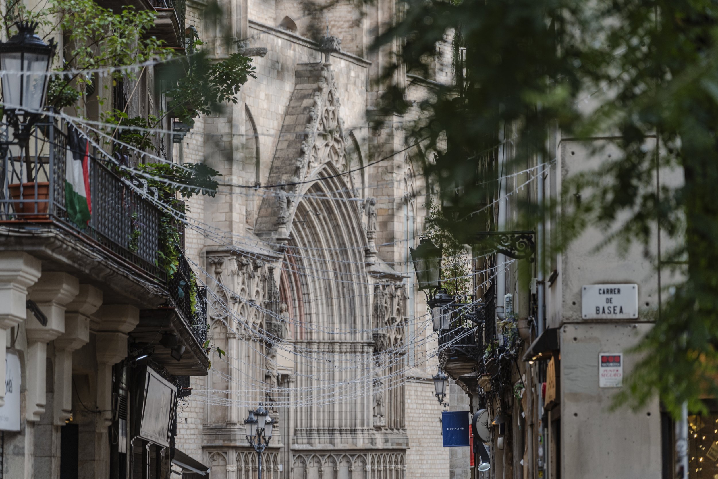 Barcelona - Street view of church 2.jpg