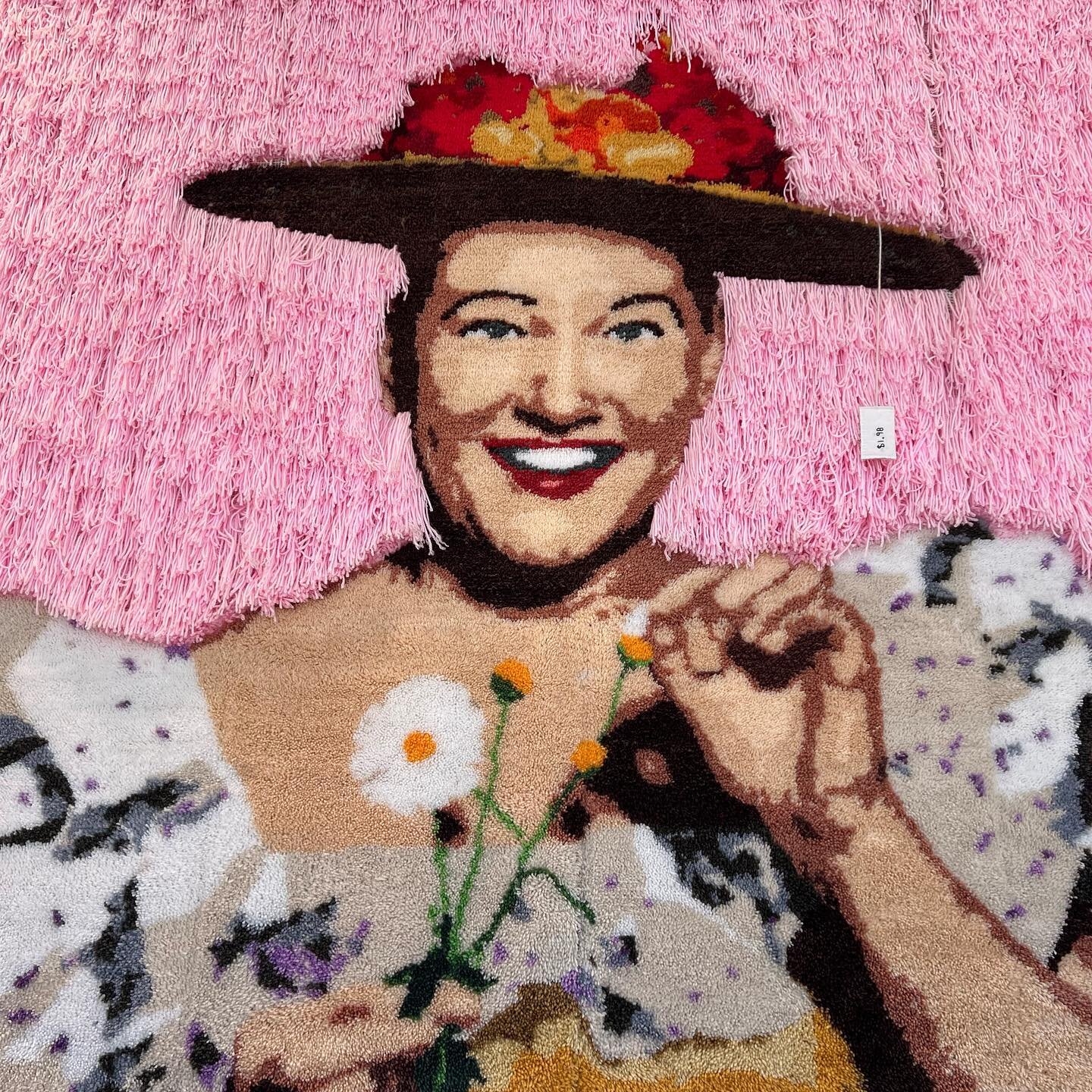 So fortunate to break up a 22 hour college road trip in a floral jewel box gallery hotel @graduatehotels! @dollyparton room key so good but Margaret Timbrell&rsquo;s Minnie Pearl tapestry takes latch hook rugs to a whole new level @margaretdth Anyone