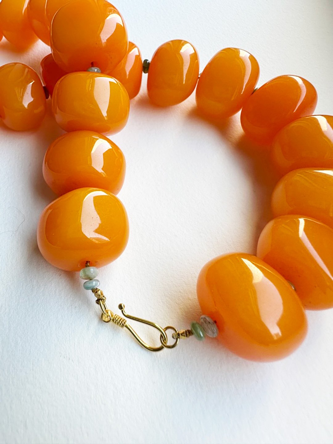 Rhodia Resin Beads Clasp.jpg