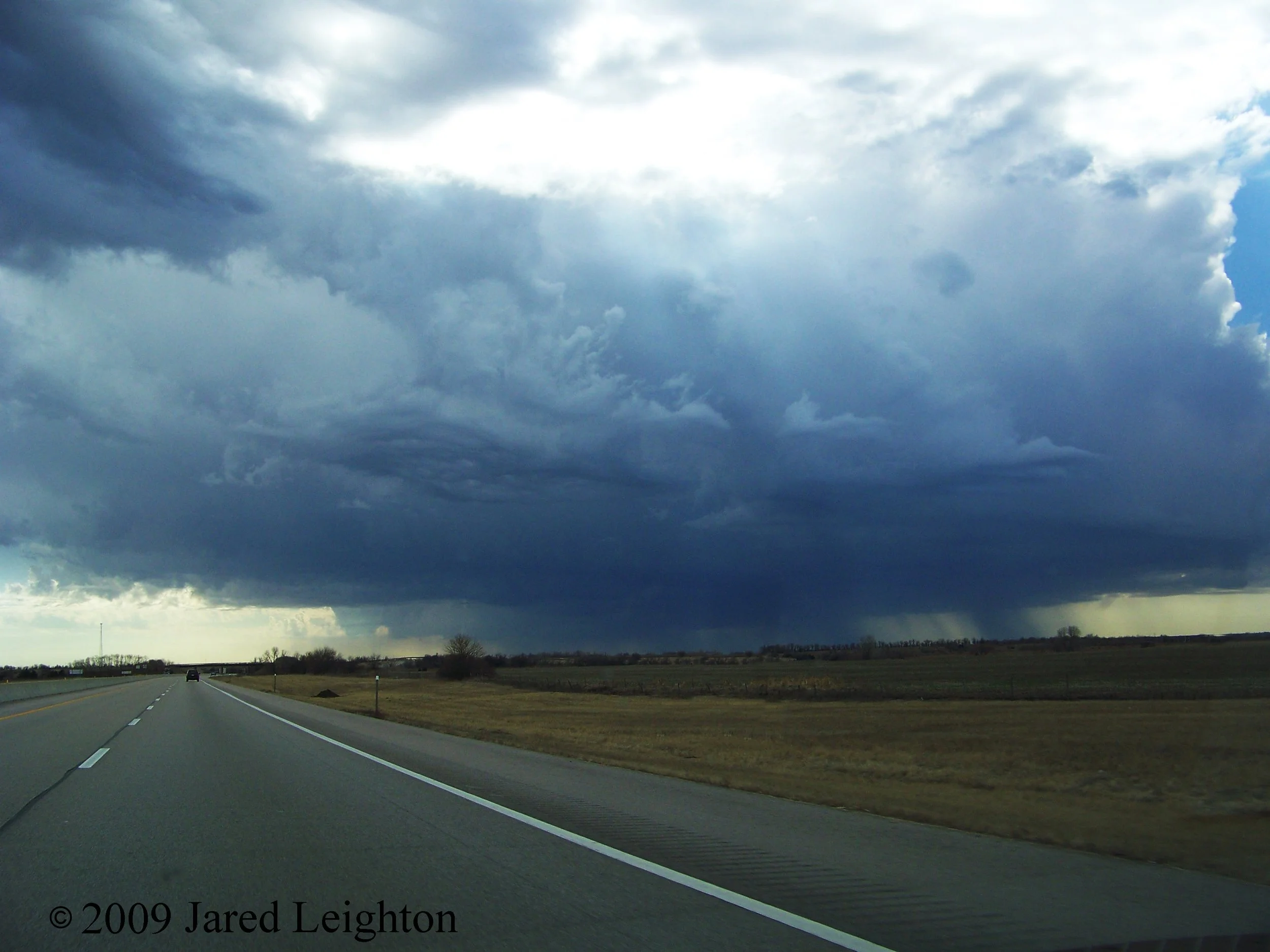 These elevated thunderstorms formed along the northward advancing warm front near the Kansas/Oklahoma border.