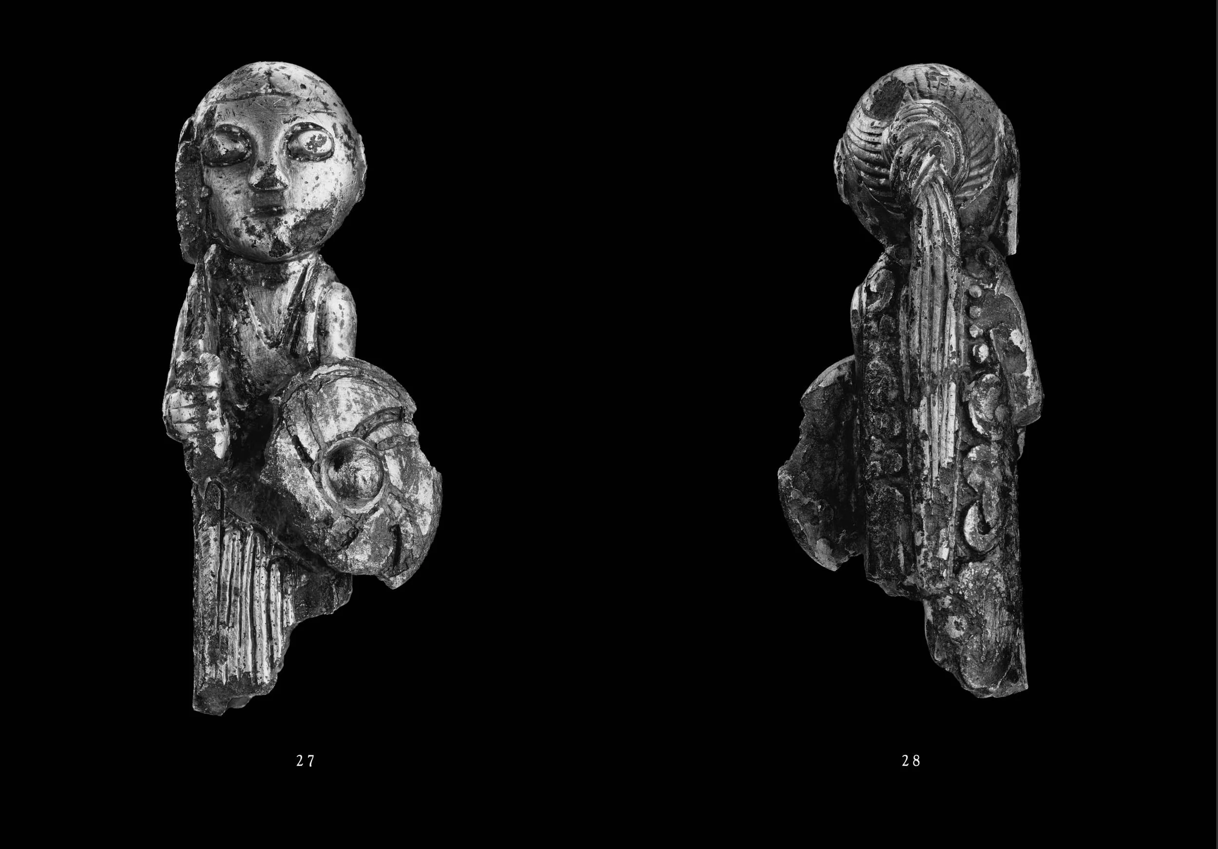 Two internal pages from the Comparative Sigrdrífumál