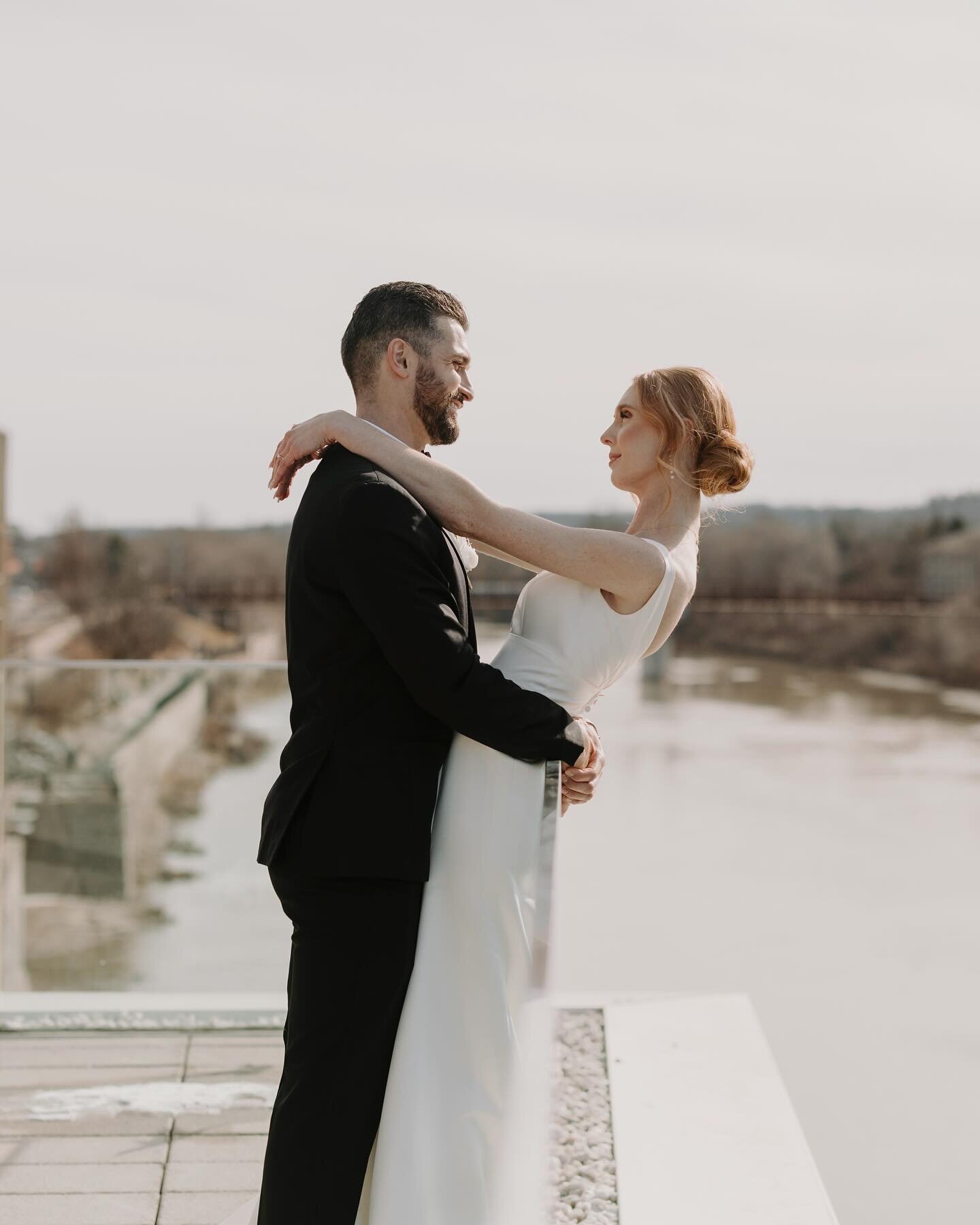 A moment for the newlyweds&hellip; and this view of the river.🪶