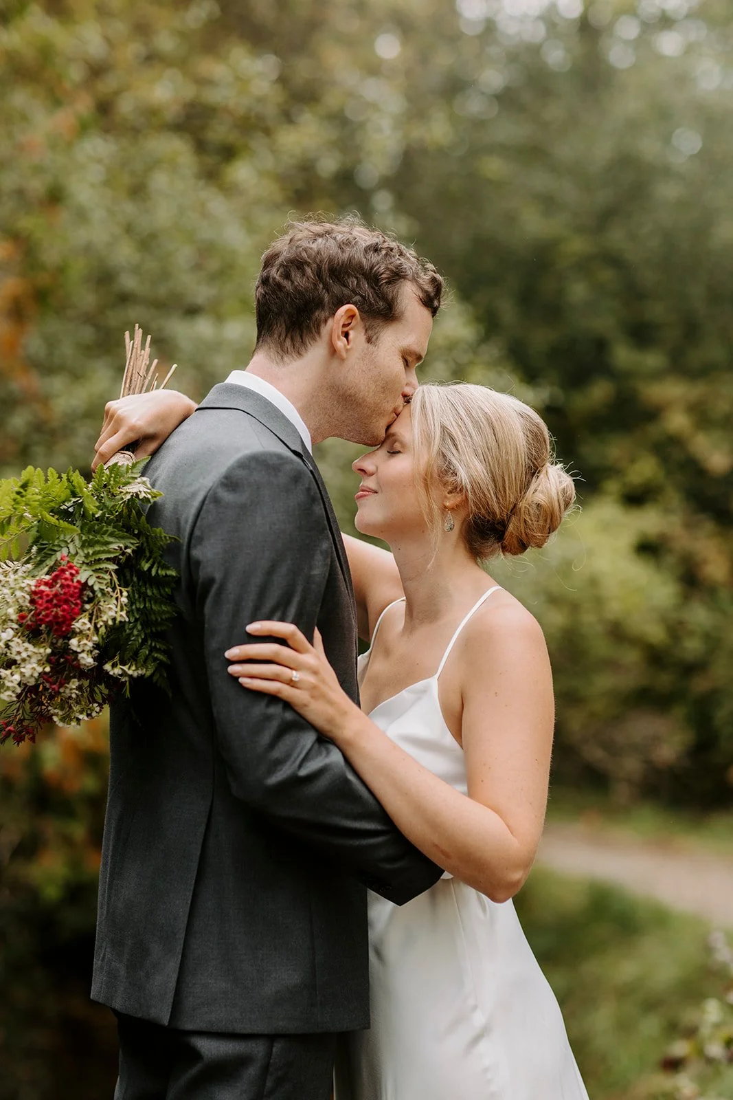Aimee &amp; Stephen | Ontario Forest Elopement