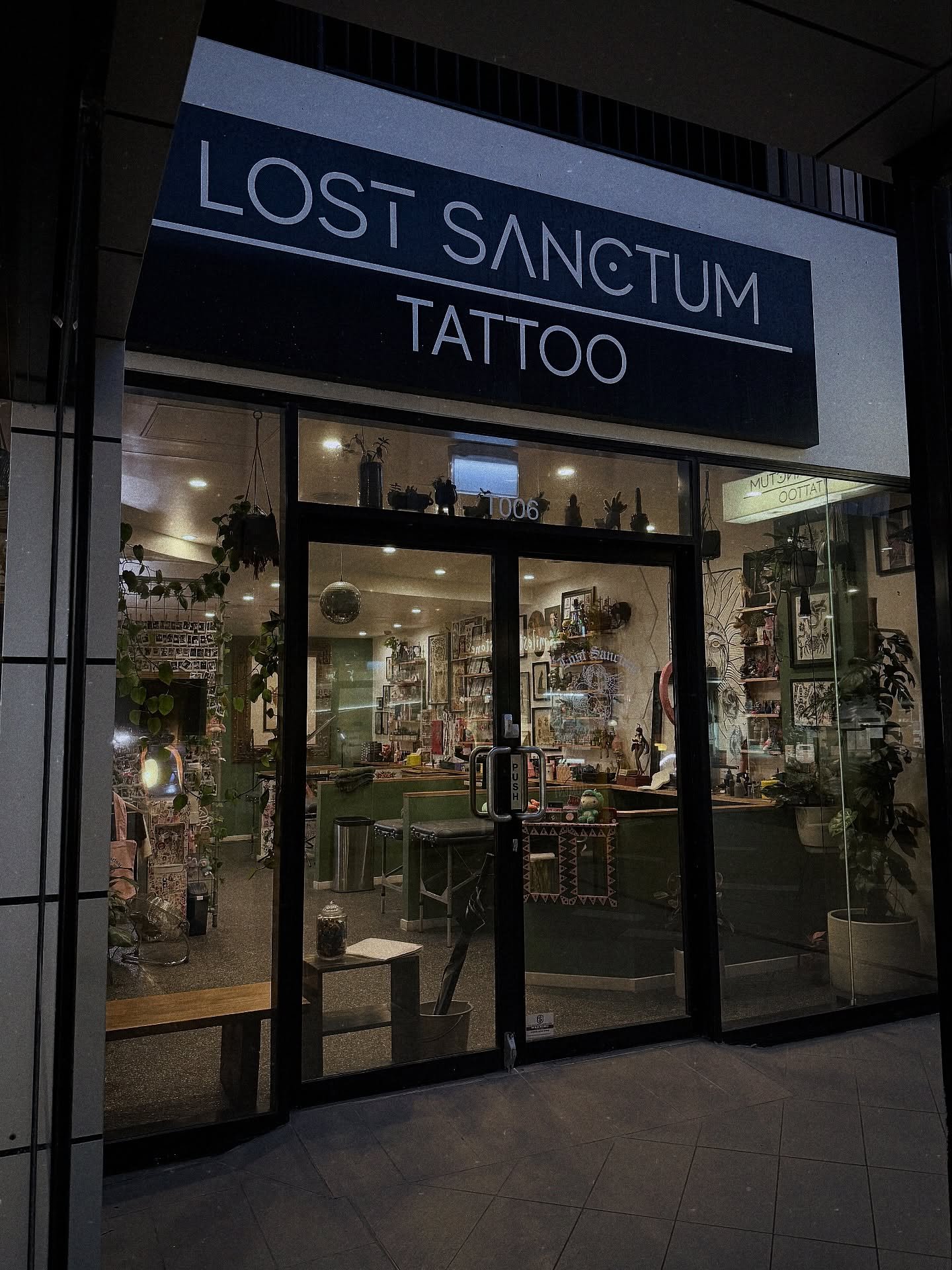 Lost Sanctum photo dump!! Art, Lao Gan Ma &amp; the Trinket exchange box! 🙌