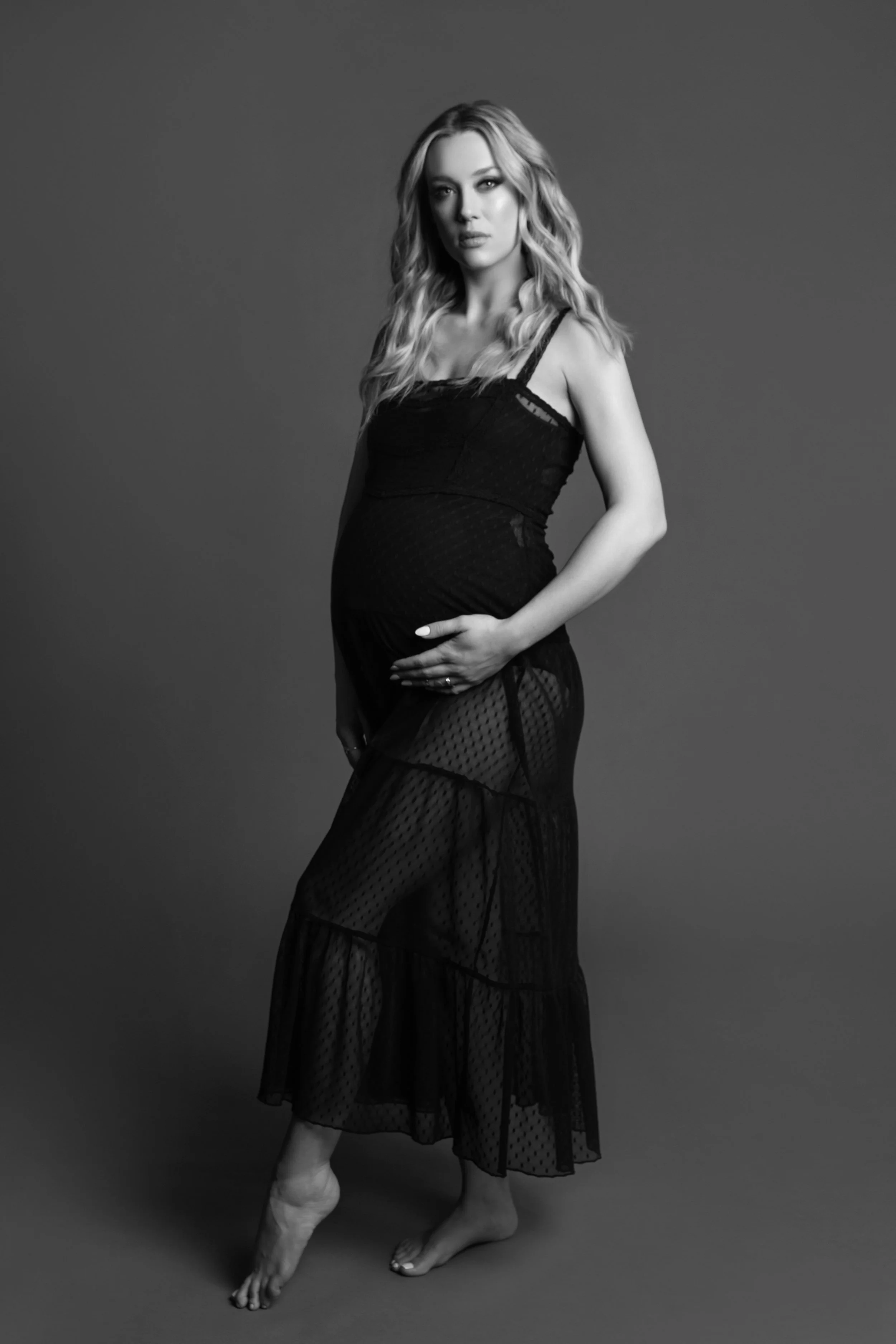 Chicago maternity photos by Emily Gualdoni Photography 