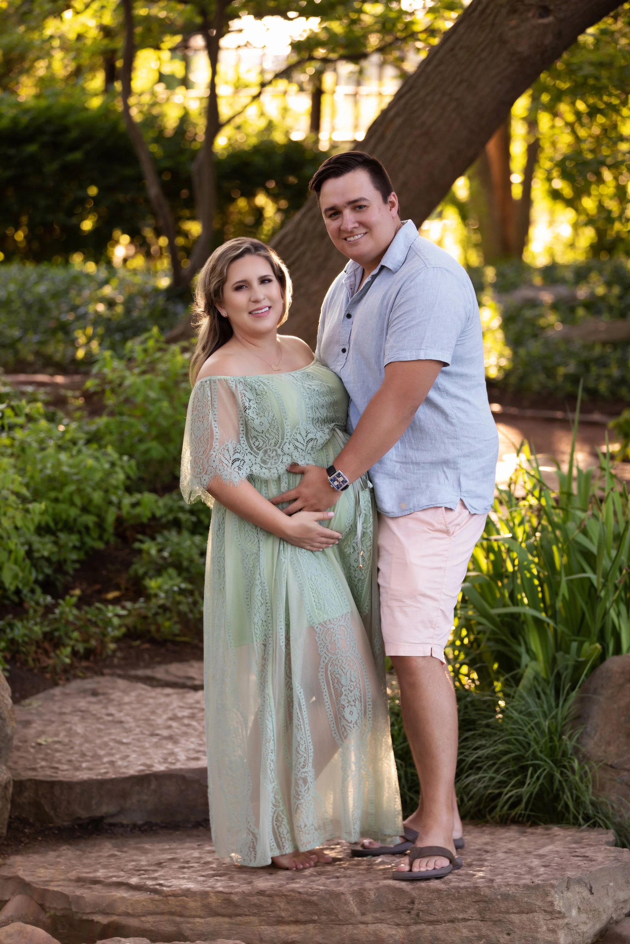 danielle-gabe-chicago-maternity-photos-emily-gualdoni-photography-0012.jpg