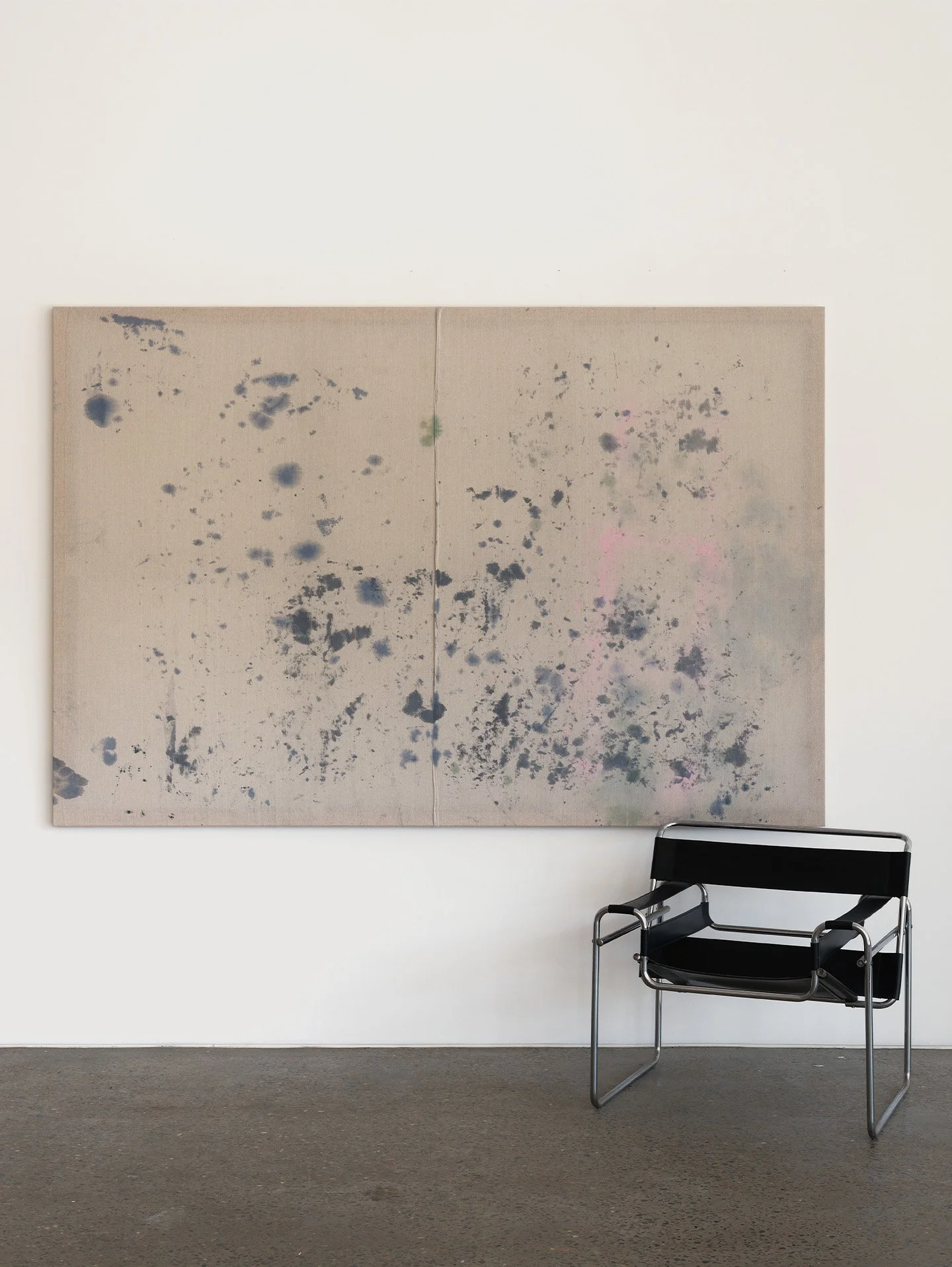 SARA MUGNES_CHAIR_01.jpg