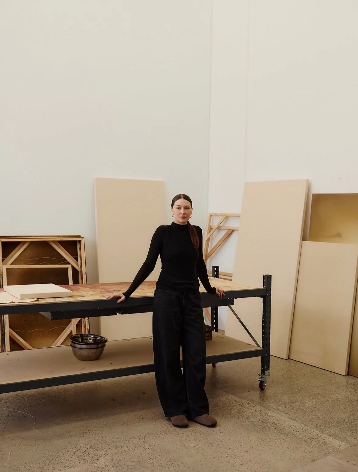 Ksenia Shinkarenko (1989) is a Melbourne-based painter working with natural dyes, plant matter and raw botanical materials on textile. Her practice explores in-between moments through abstract compositions that balance restraint with organic movement