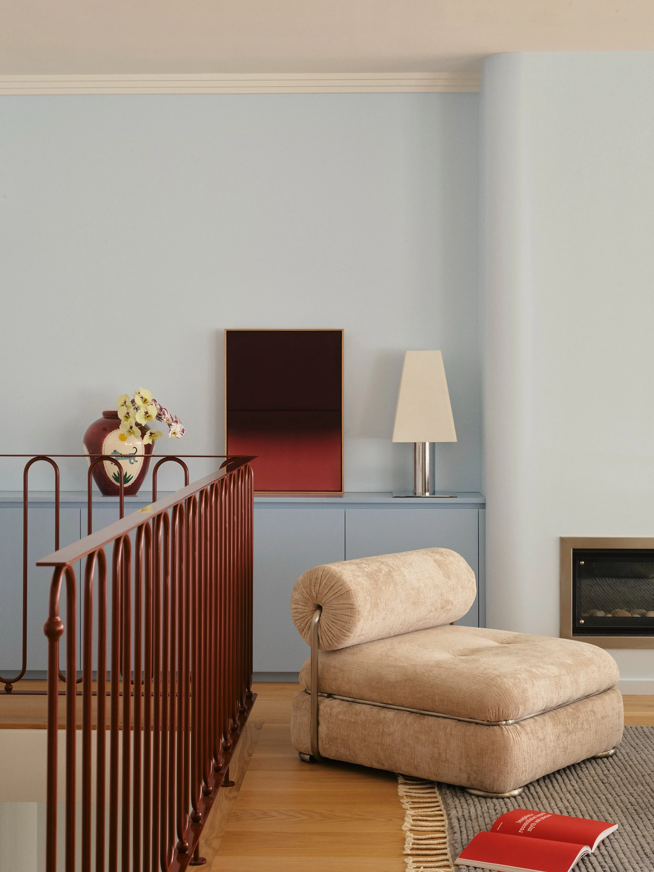 Julia Mechielsen work &lsquo;Hibiscus&rsquo; featured in the Cove House by @folk.studio___ / Explore the project via @vogueliving or via Folk Studio&rsquo;s website. 

Photography by @smartanson
Build @tommico__ 

Thank you @folk.studio___ for your o