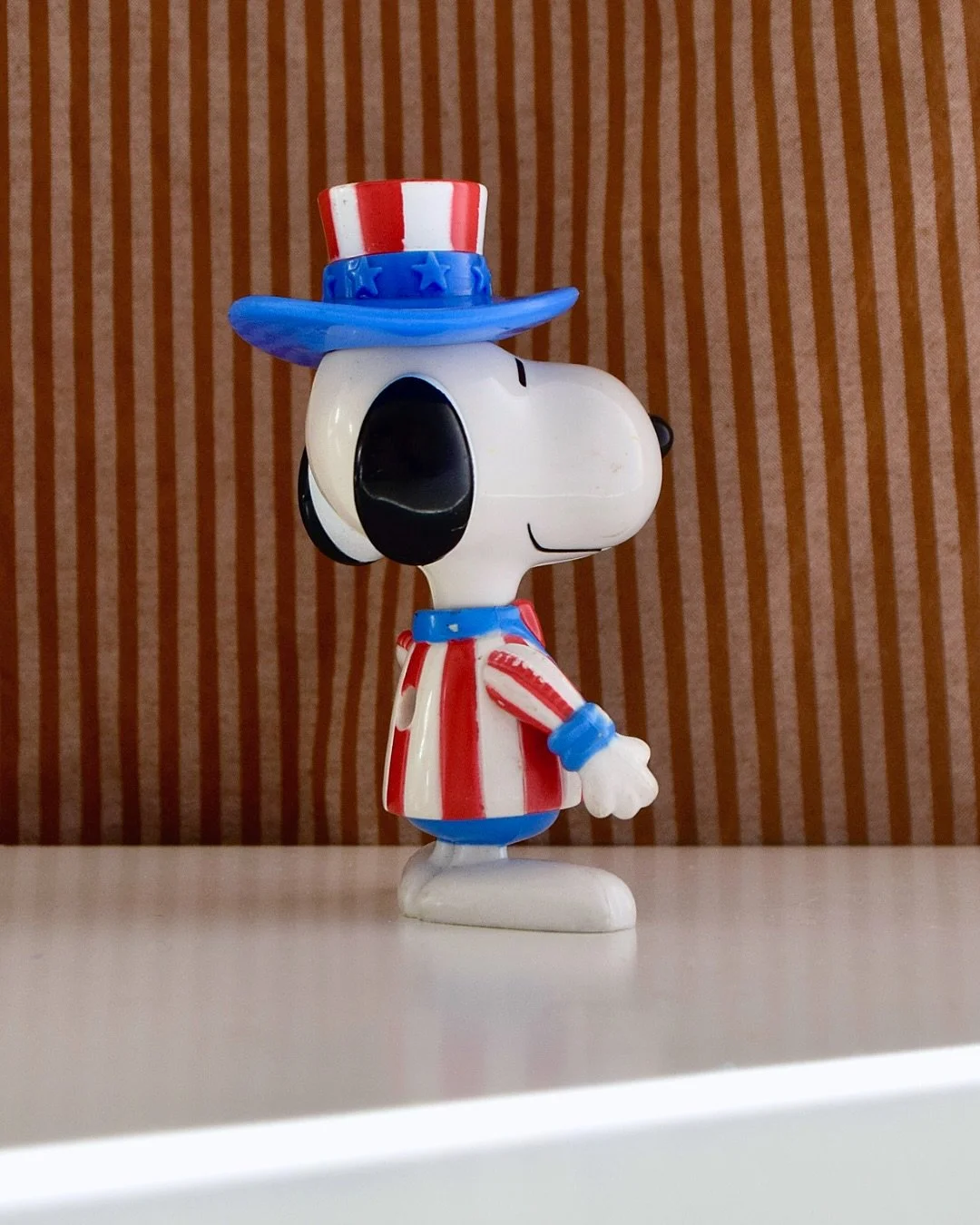 Which Snoopy? It&rsquo;s number one for me, naturally🎪💙

1. Mini Carousel Snoooy!
2. Skateboard Snoopy 
3. Sleepy Snoopy 
4. Artist Snoopy 
5. Outdoorsy Snoopy
6. Pilot Snoopy 
7. Chef Snoooy 
8. Scuba Snoopy 

Jus a few of the vintage Snoopy&rsquo