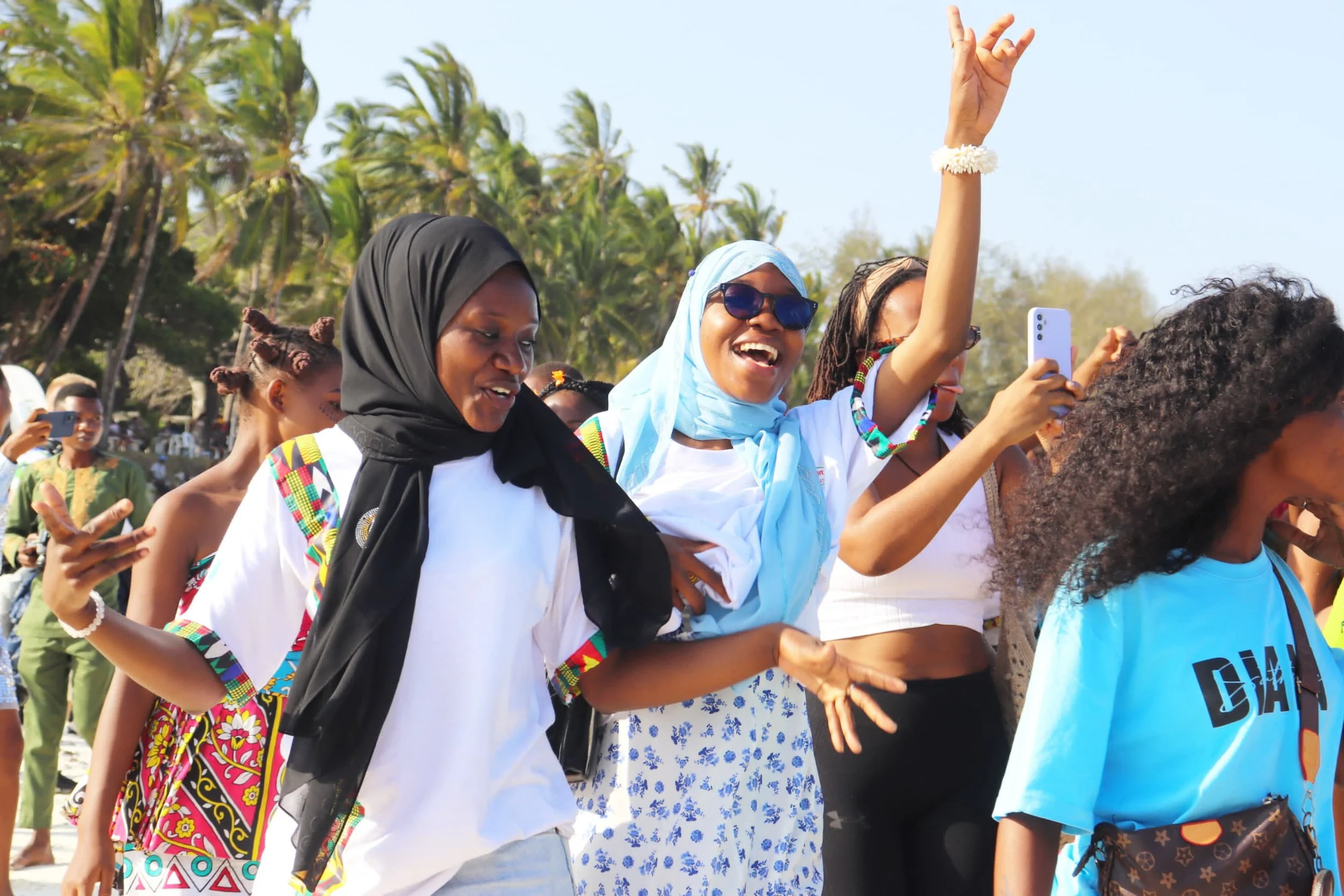 Diani Regata skydiving Cheering crwod.jpeg