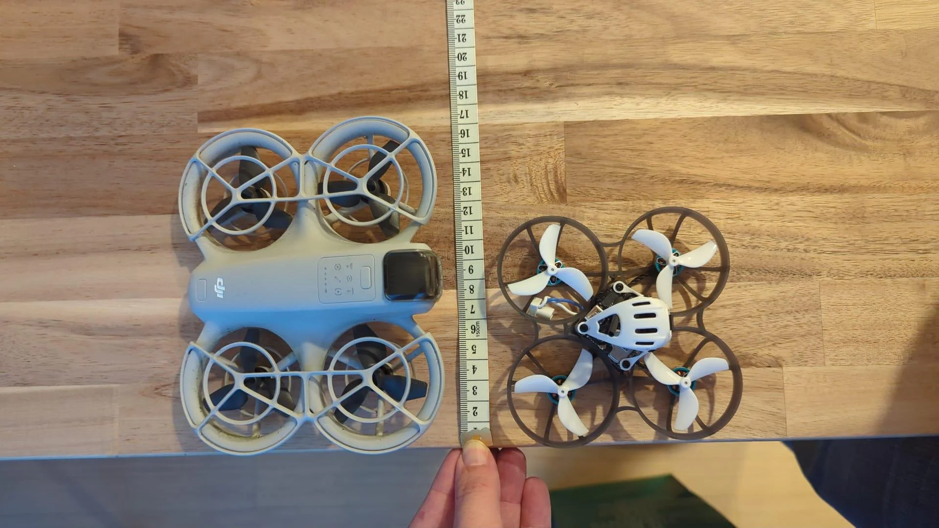 DJI Neo 2 vs BetaFPV Meteor 75 Pro : quel drone FPV pour débuter ?