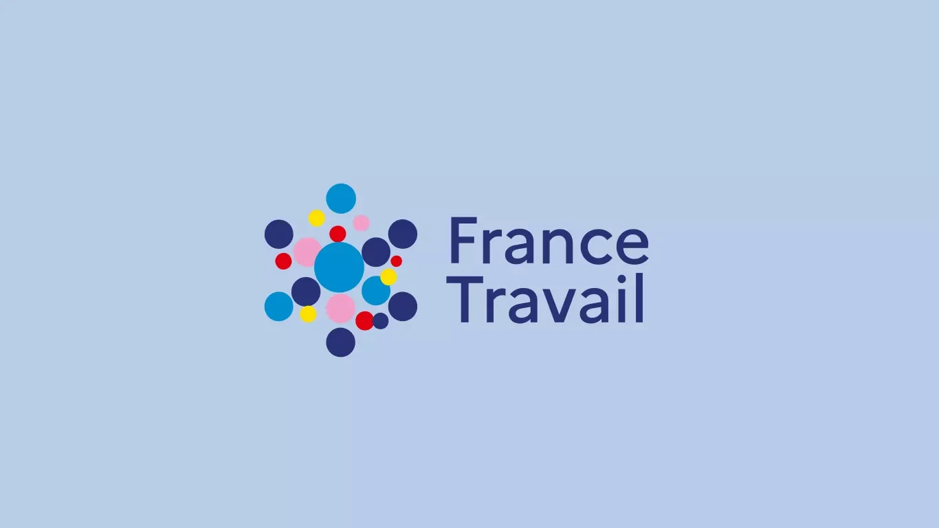 Logo avec le texte 'France Travail' à côté d'un motif de cercles colorés sur un fond bleu clair.