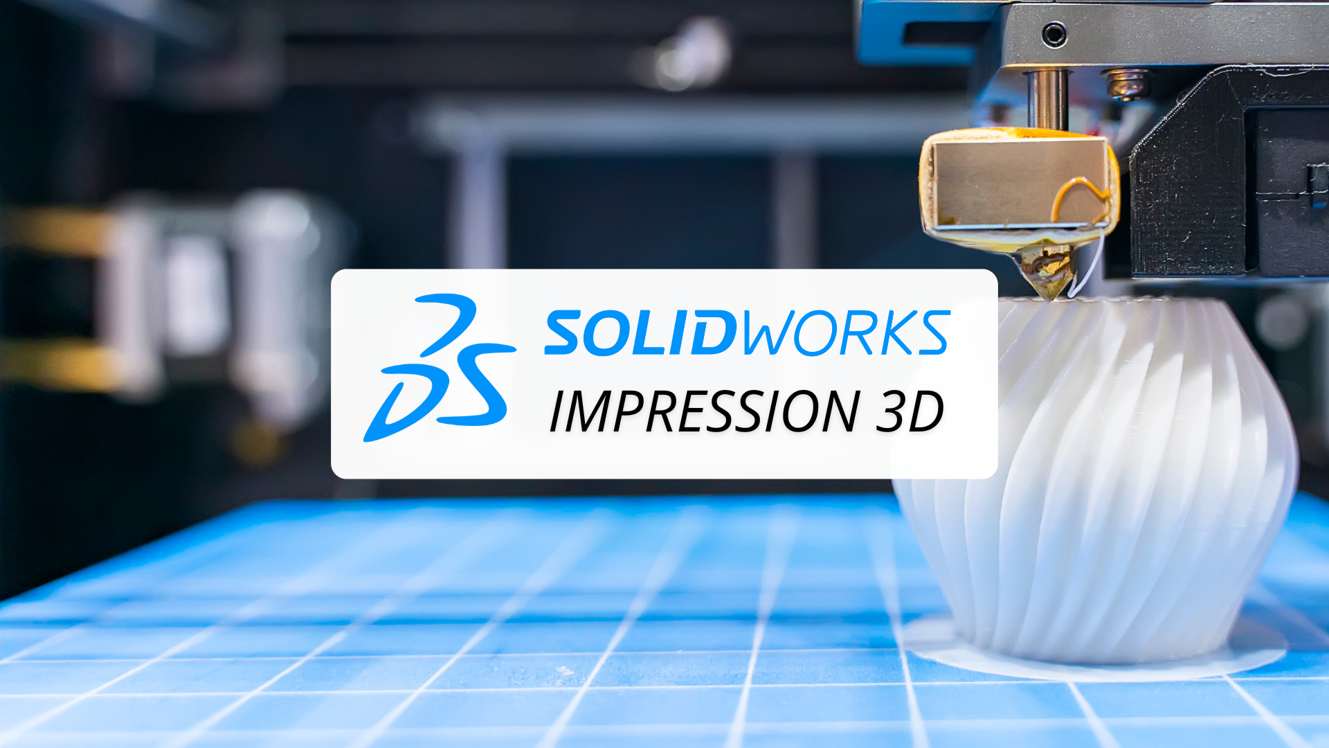 Logo de SOLIDWORKS pour impression 3D sur une imprimante 3D fabriquant un objet blanc en forme de spirale