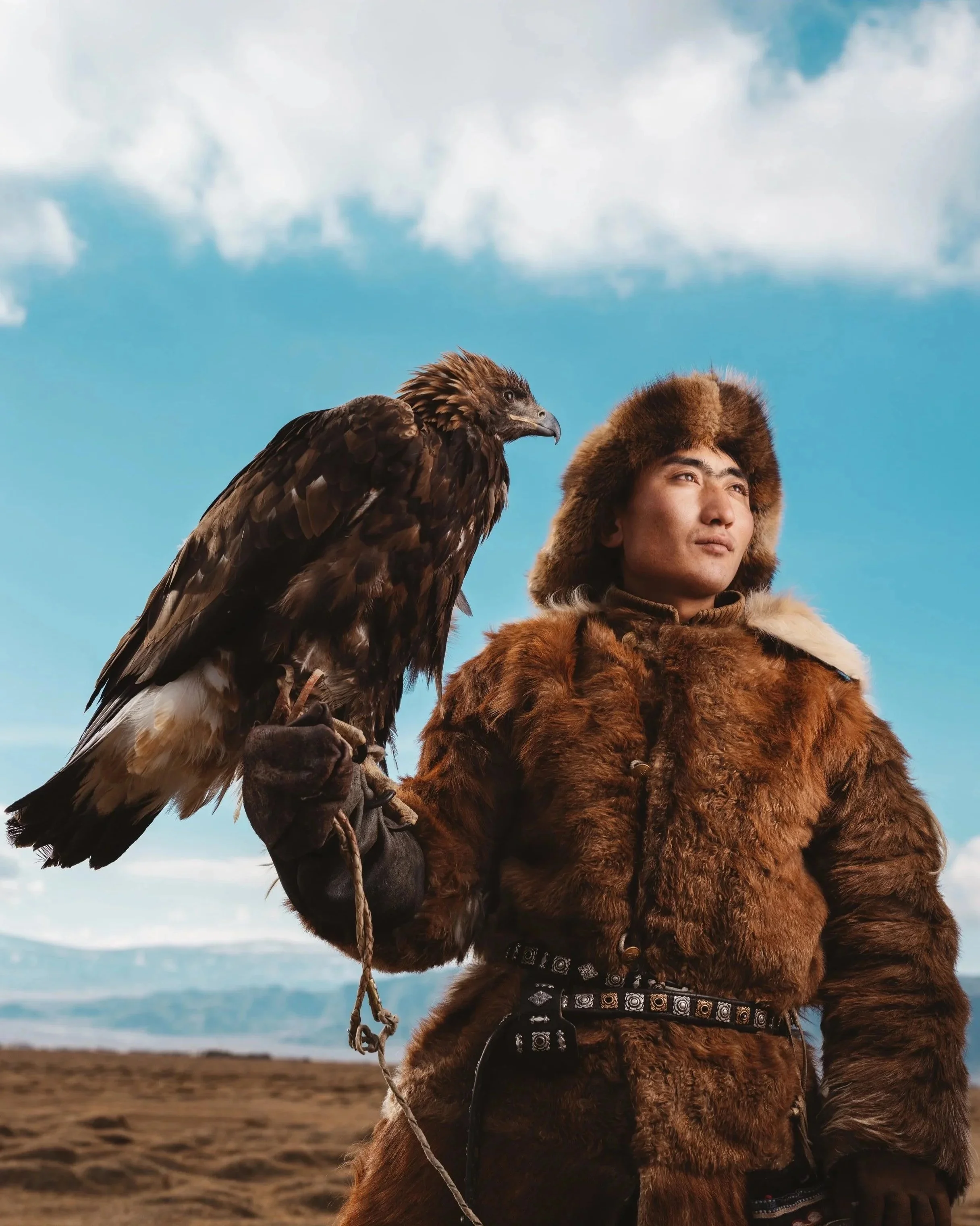 Eagle_Hunter_mongolia_%2540ganeshfoto_portrett_oslo_reklame_reklamefotograf_portrettfoto_fotografoslo_fotografbergen.jpg