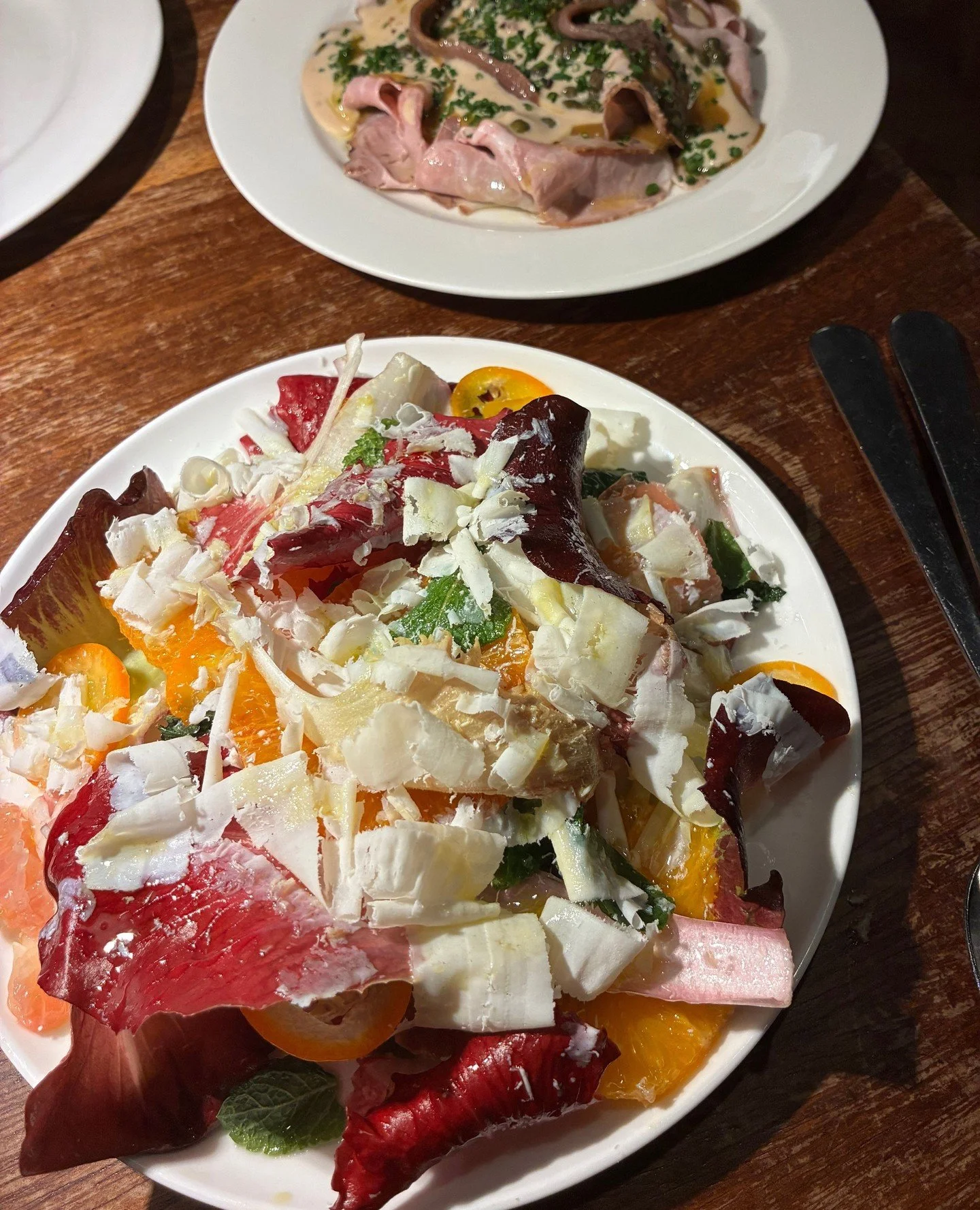 TGL EATS &mdash; Early Spring Edition⁠
⁠
A thank you to hospitality for the people who make the food, pour the wine, makes us feel cared for and make time slow down.⁠
⁠
Some brilliant meals this spring 👇⁠
⁠
⁠
1. @toklas_london⁠
2. @dopposoho⁠
3. @22