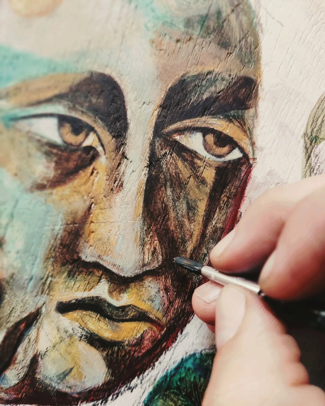 painting a strange face.jpg