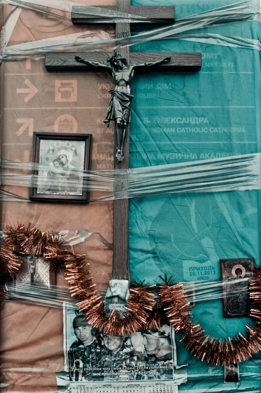Sam Asaert Revolution Kiev Flag and Cross