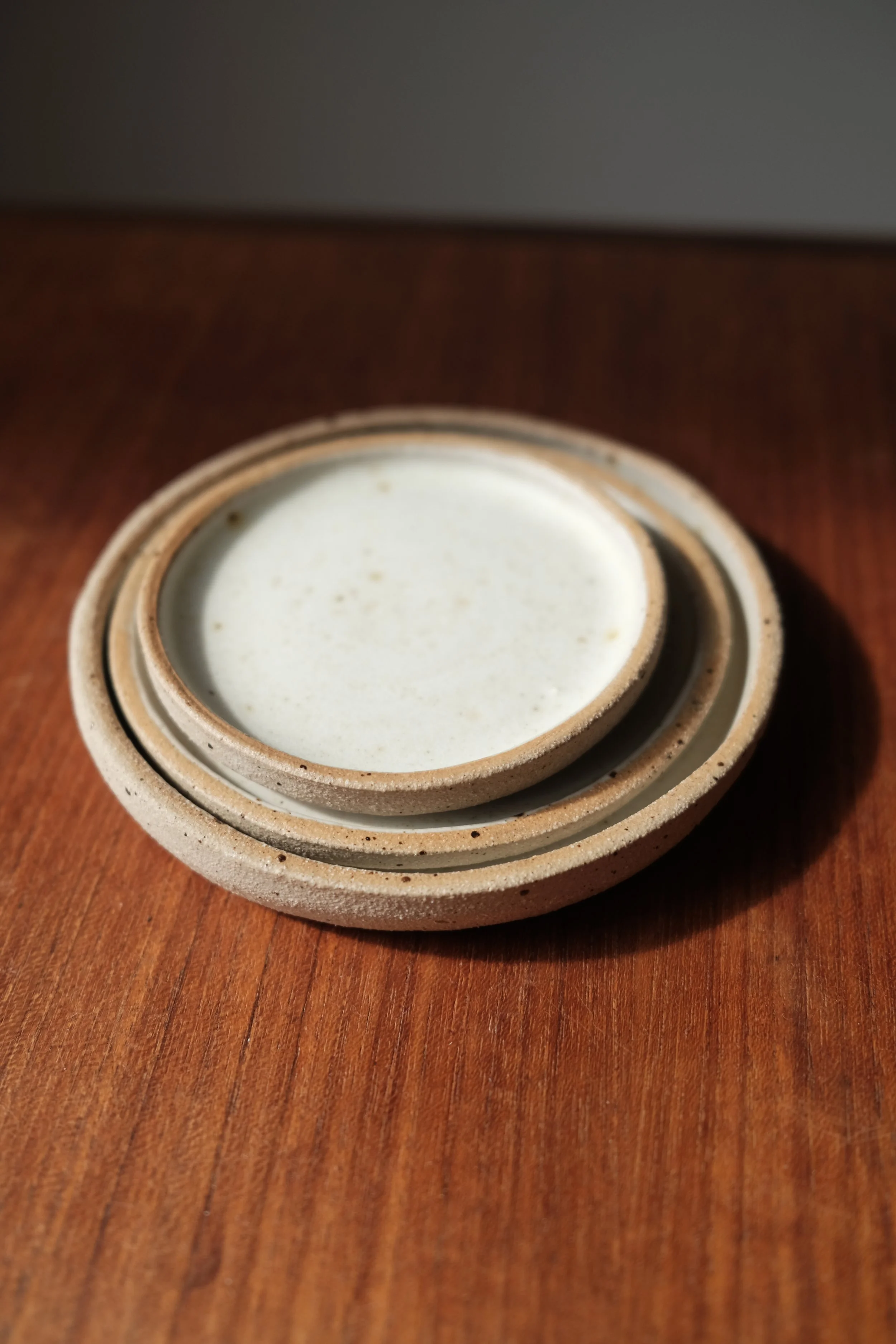 Astraea stack of small dishes