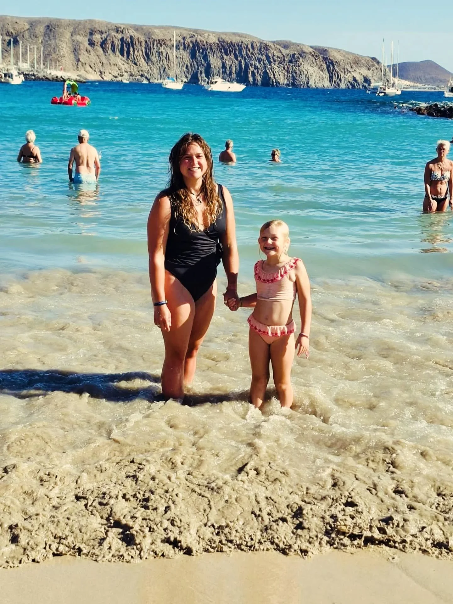 Sun, sea and sandy cuddles ❤️